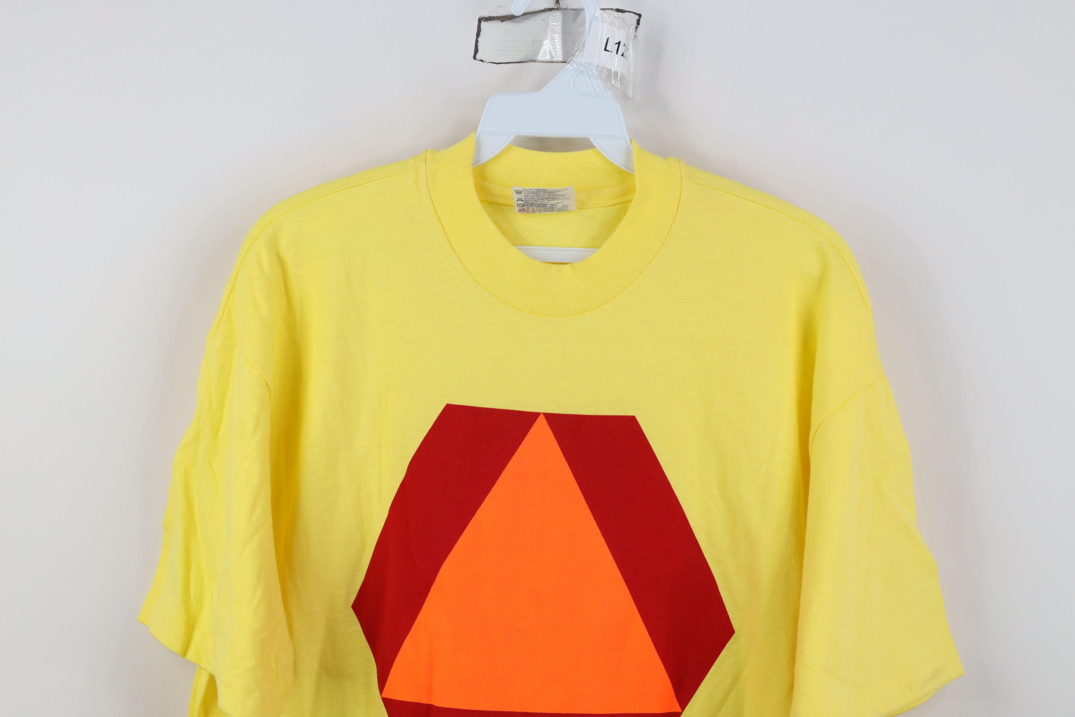 Vintage Vintage 80s 90s Streetwear Vehicle Sign T-Shirt Yellow USA Size US L / EU 52-54 / 3 - 2 Thumbnail
