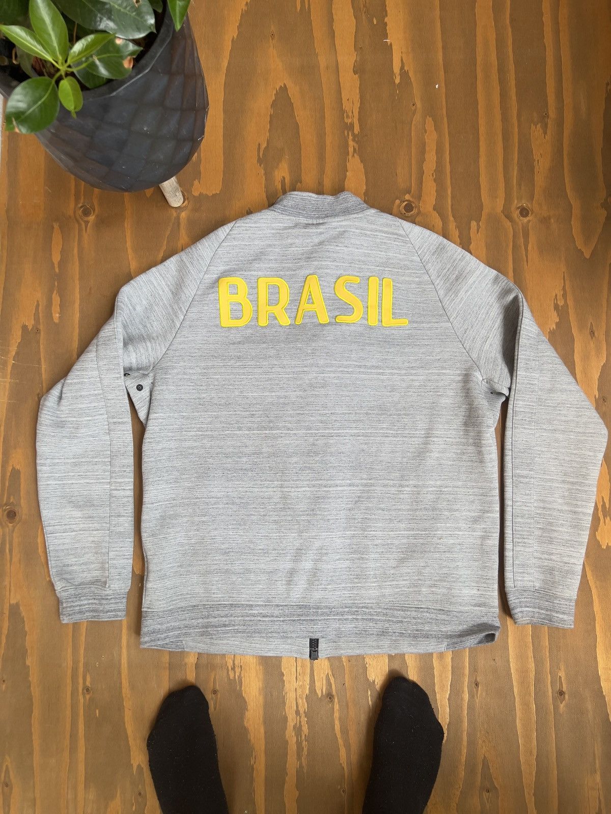 Nike × UEFA Nike Tech Fleece Jacket Brasil L Size US L / EU 52-54 / 3 - 4 Thumbnail