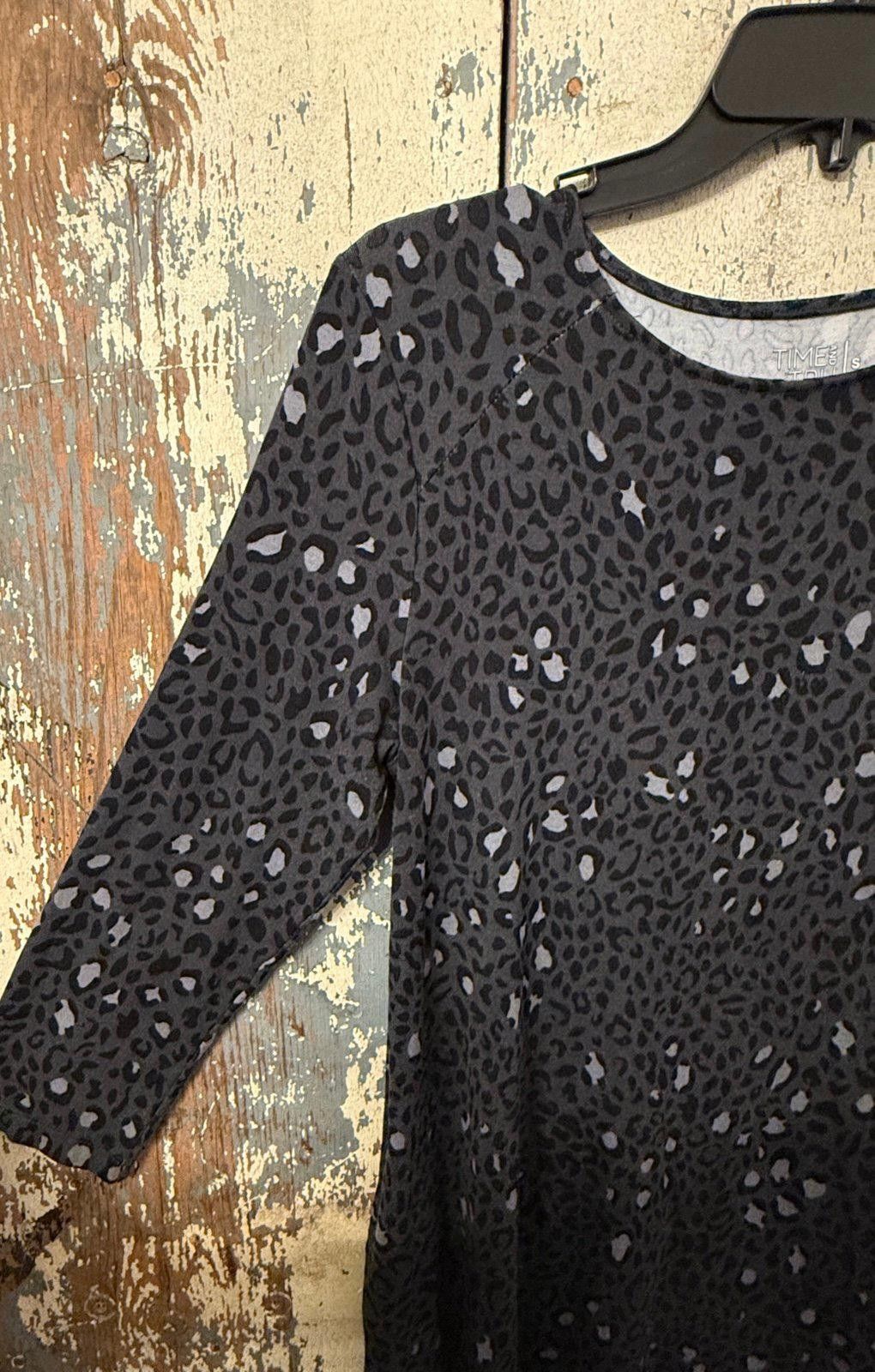 Designer Time and Tru animal print dress knee length small black gray Size S / US 4 / IT 40 - 2 Thumbnail