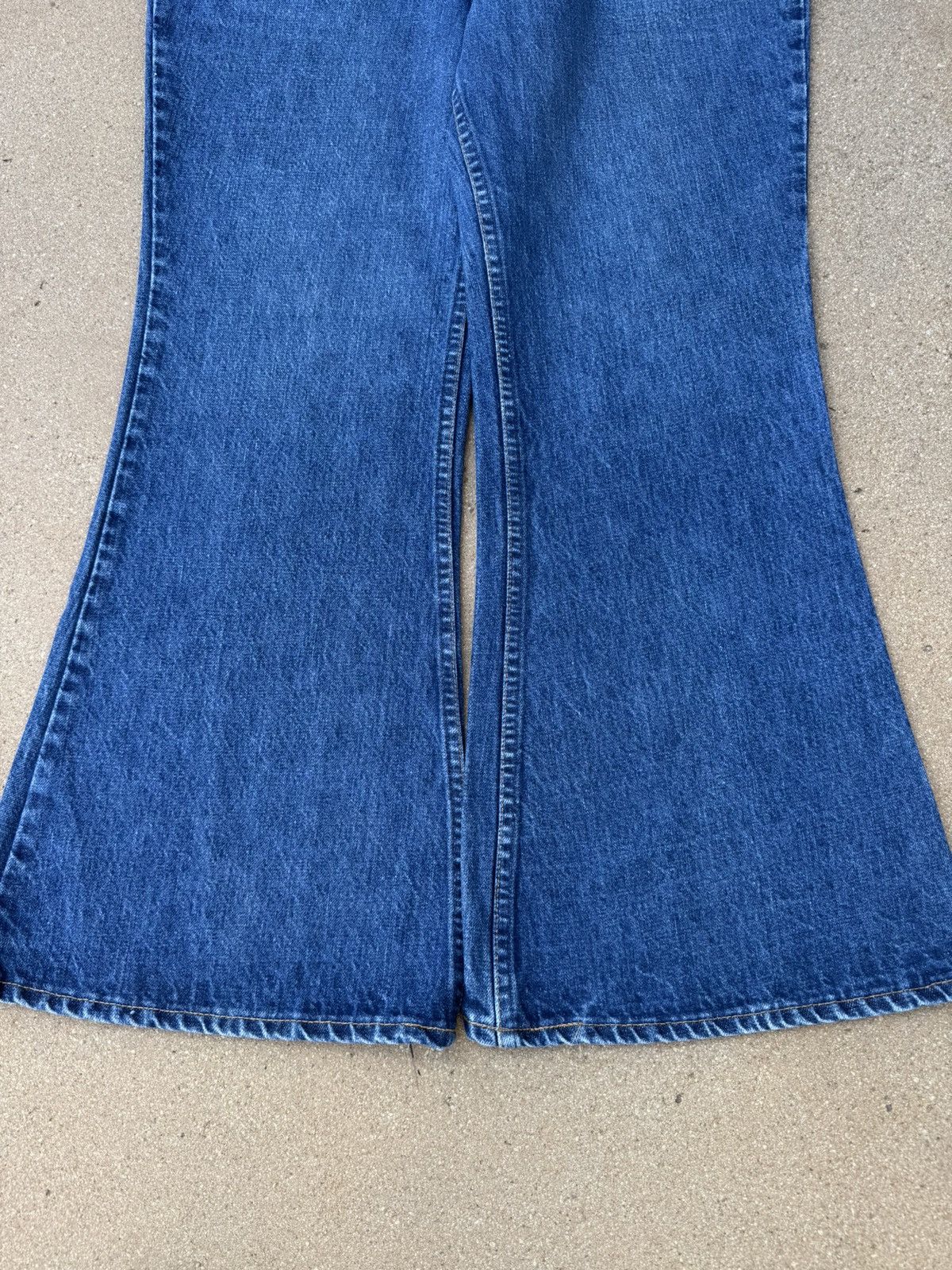 Levi's Vtg 70’s Levi’s 684 Orange Tab Bellbottom Flare Jeans 35x28 Size US 35 - 3 Thumbnail