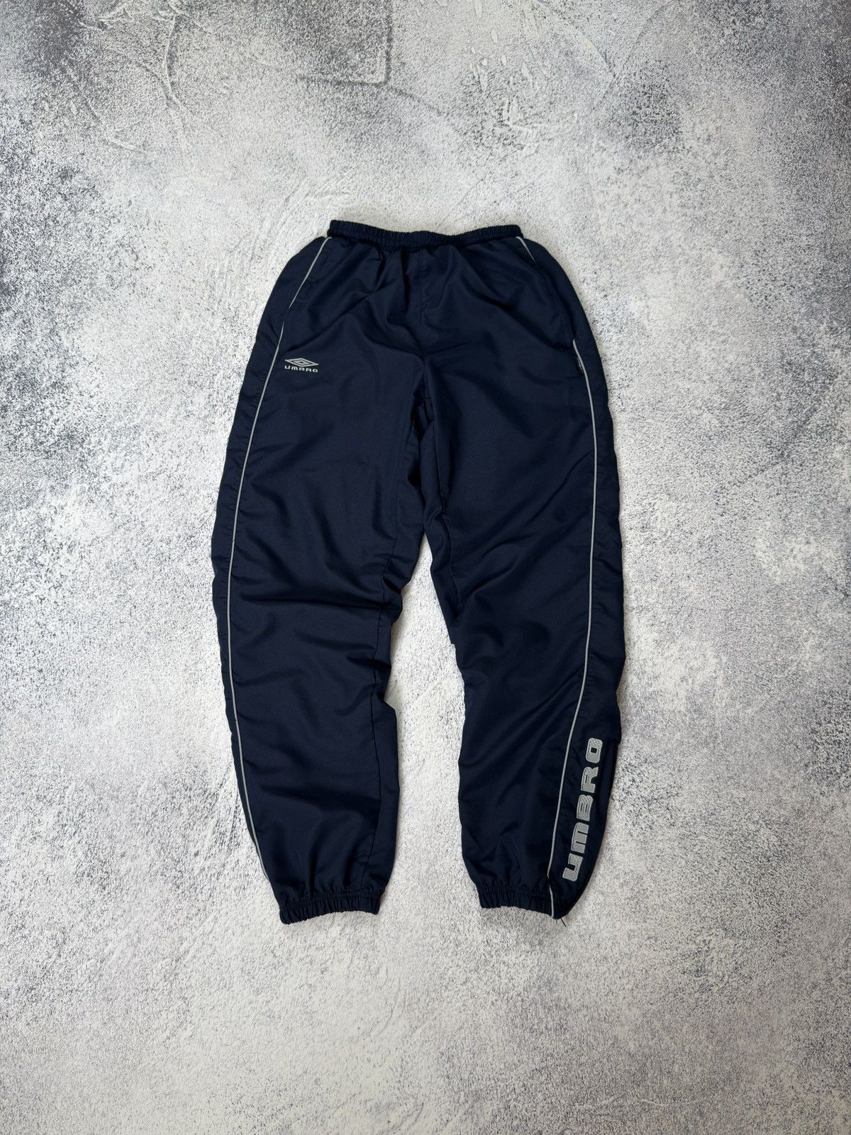 Umbro Vintage Umbro Nylon Sweatpants Y2k Style Drill Parachute Size US 32 / EU 48 - 1 Thumbnail
