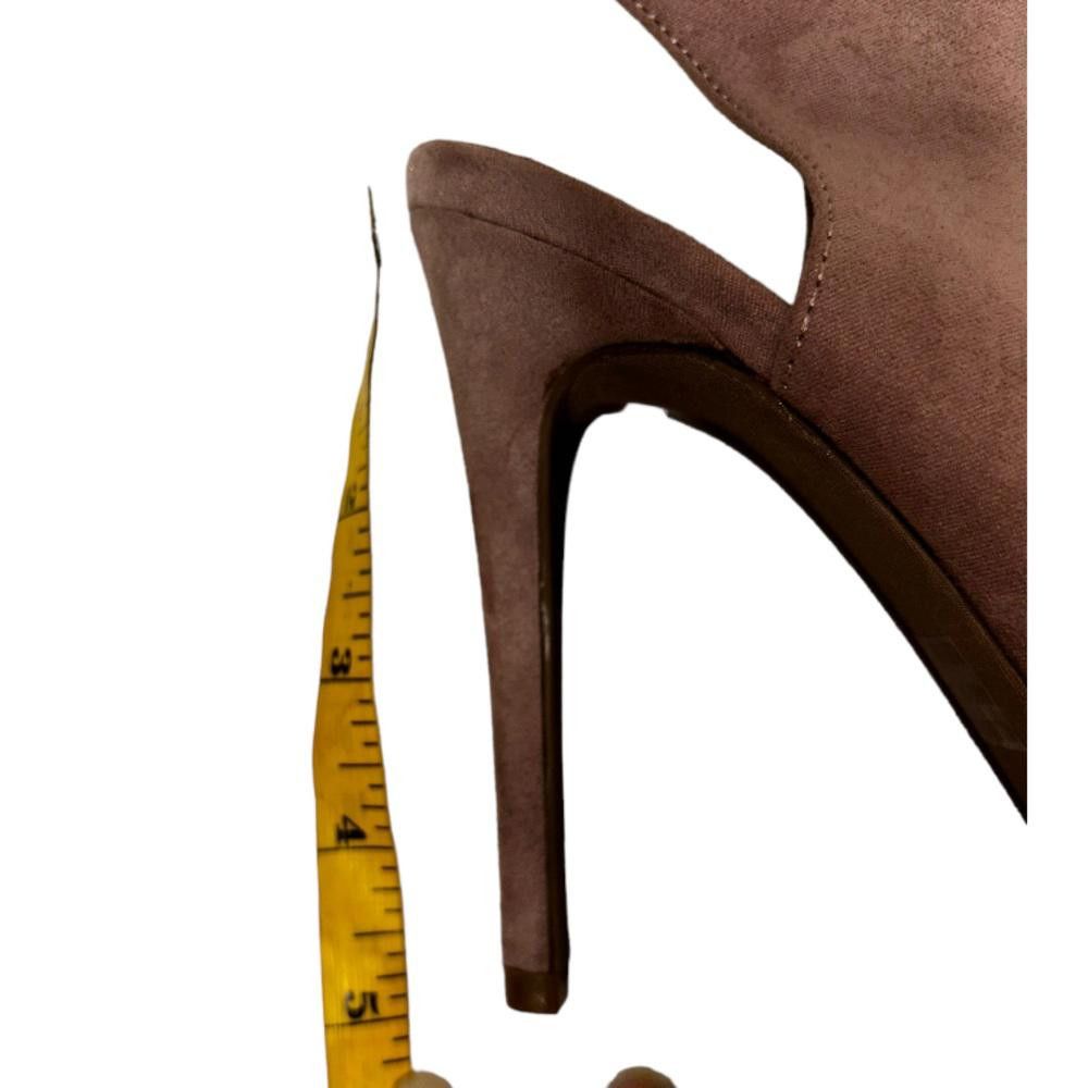 Designer Wild Diva l Faux Suede Rose Heels Size 9 Size US 9 / IT 39 - 9 Thumbnail
