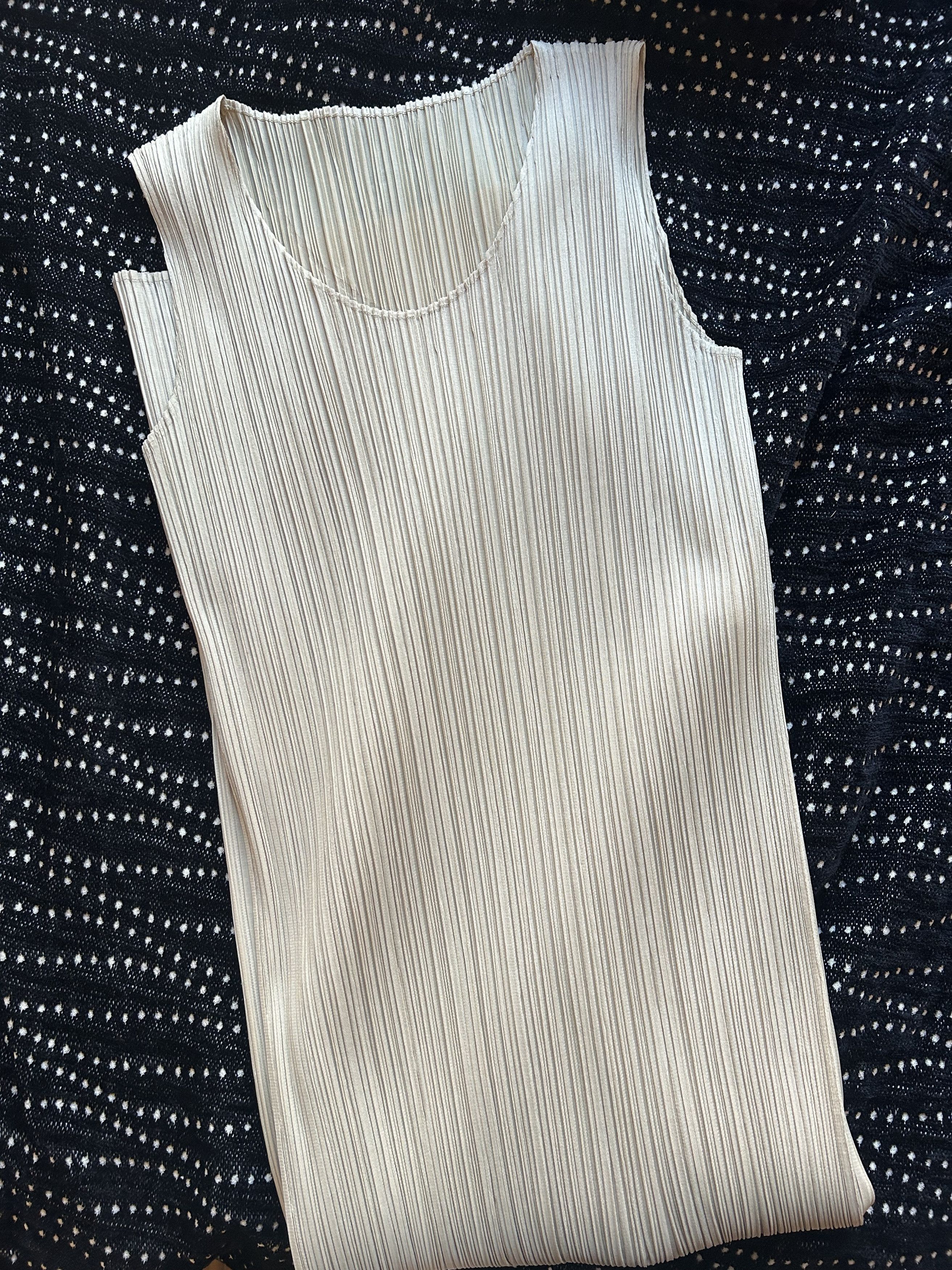 Pleats Please Issey Miyake Pleats Please Beige Sleeveless Dress Size 2 Size XS / US 0-2 / IT 36-38 - 2 Thumbnail