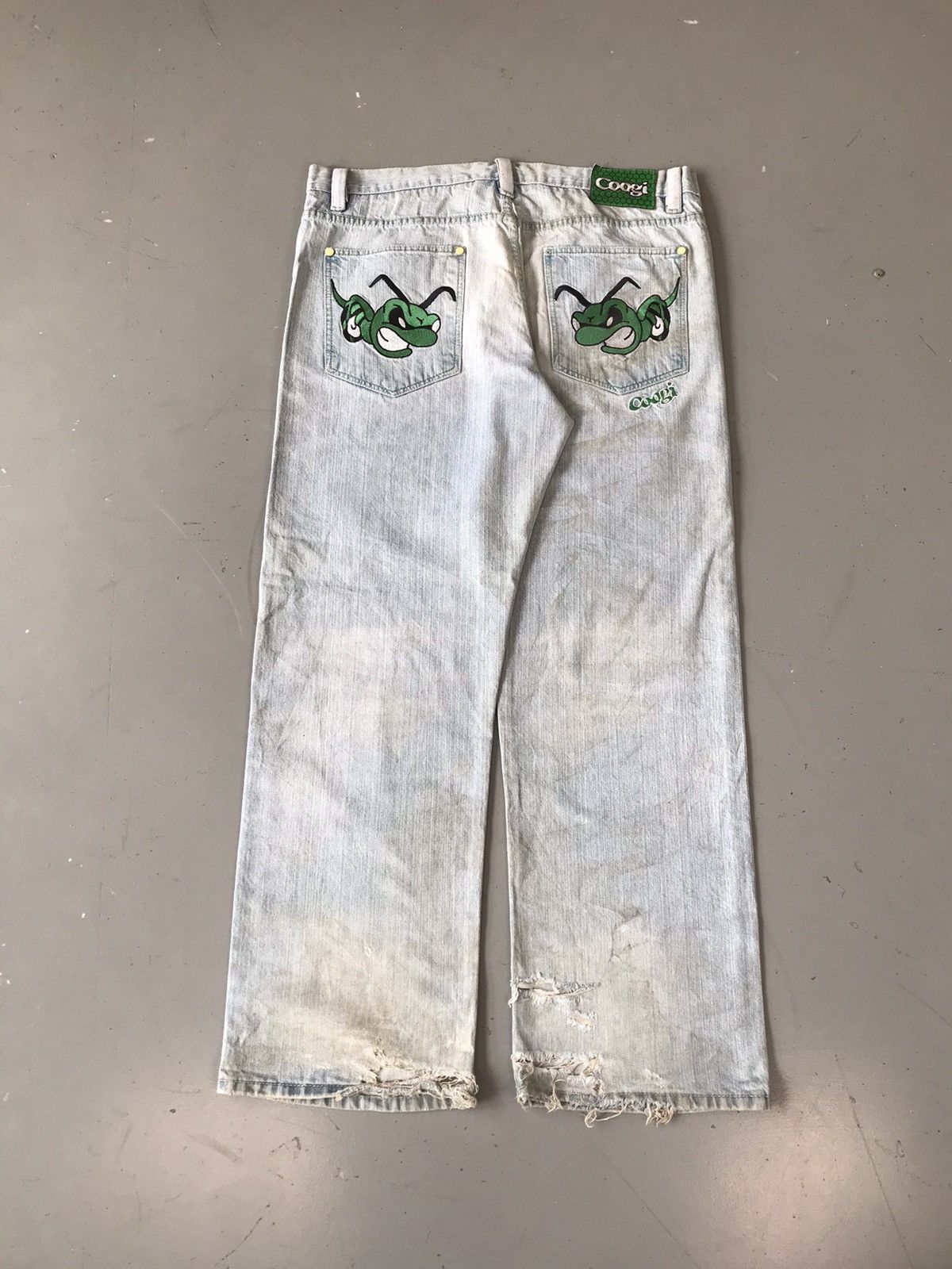 Coogi × Vintage 90s vintage Coogi bee embroidered denim Size US 42 / EU 58 - 1 Thumbnail