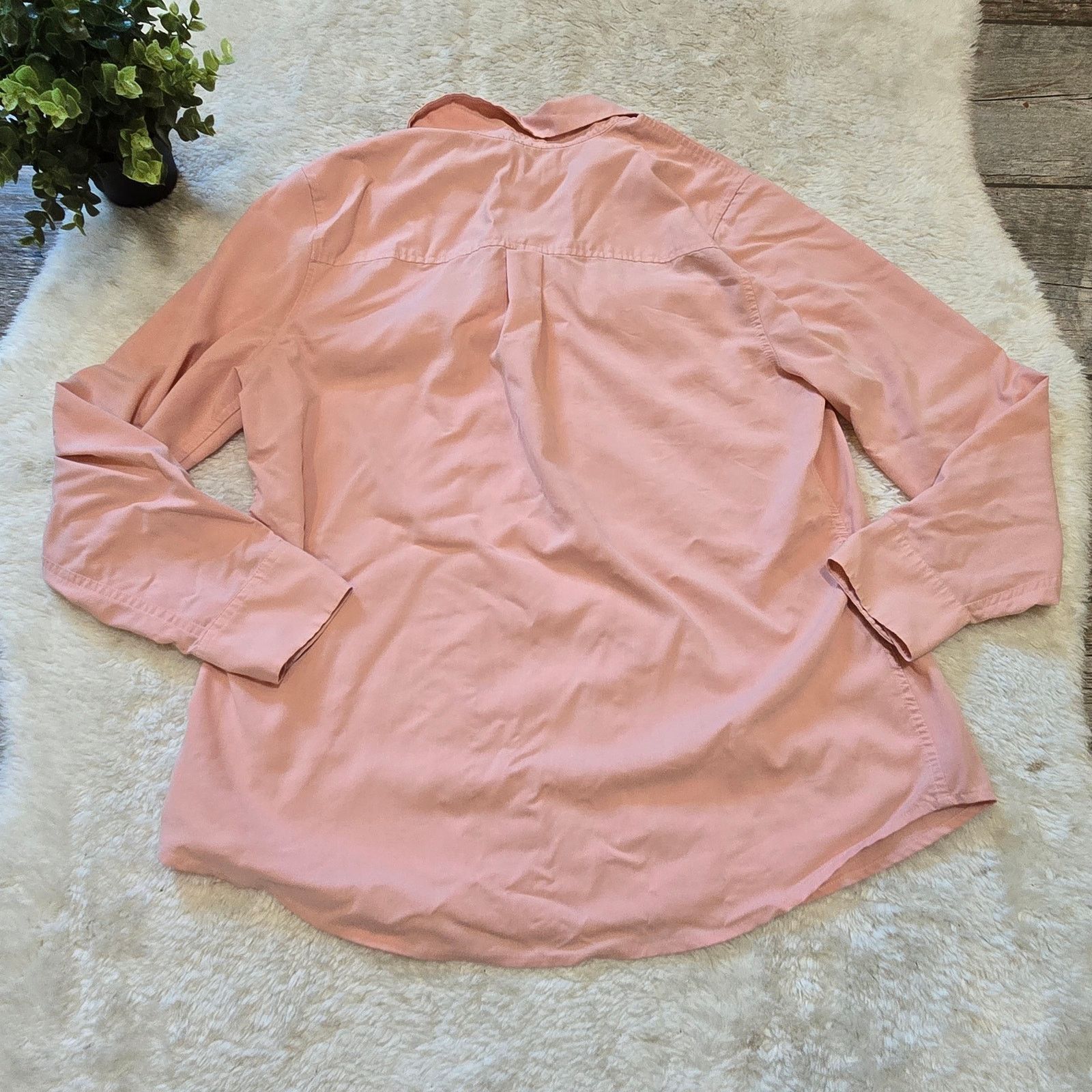 Chicos Chico's Peach Button-Up Blouse, Chico's 1 - US Medium Size M / US 6-8 / IT 42-44 - 5 Thumbnail