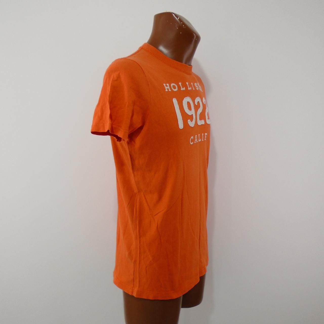 Hollister Men's T-Shirt Hollister. Orange. M. Used. Good Size US M / EU 48-50 / 2 - 2 Thumbnail