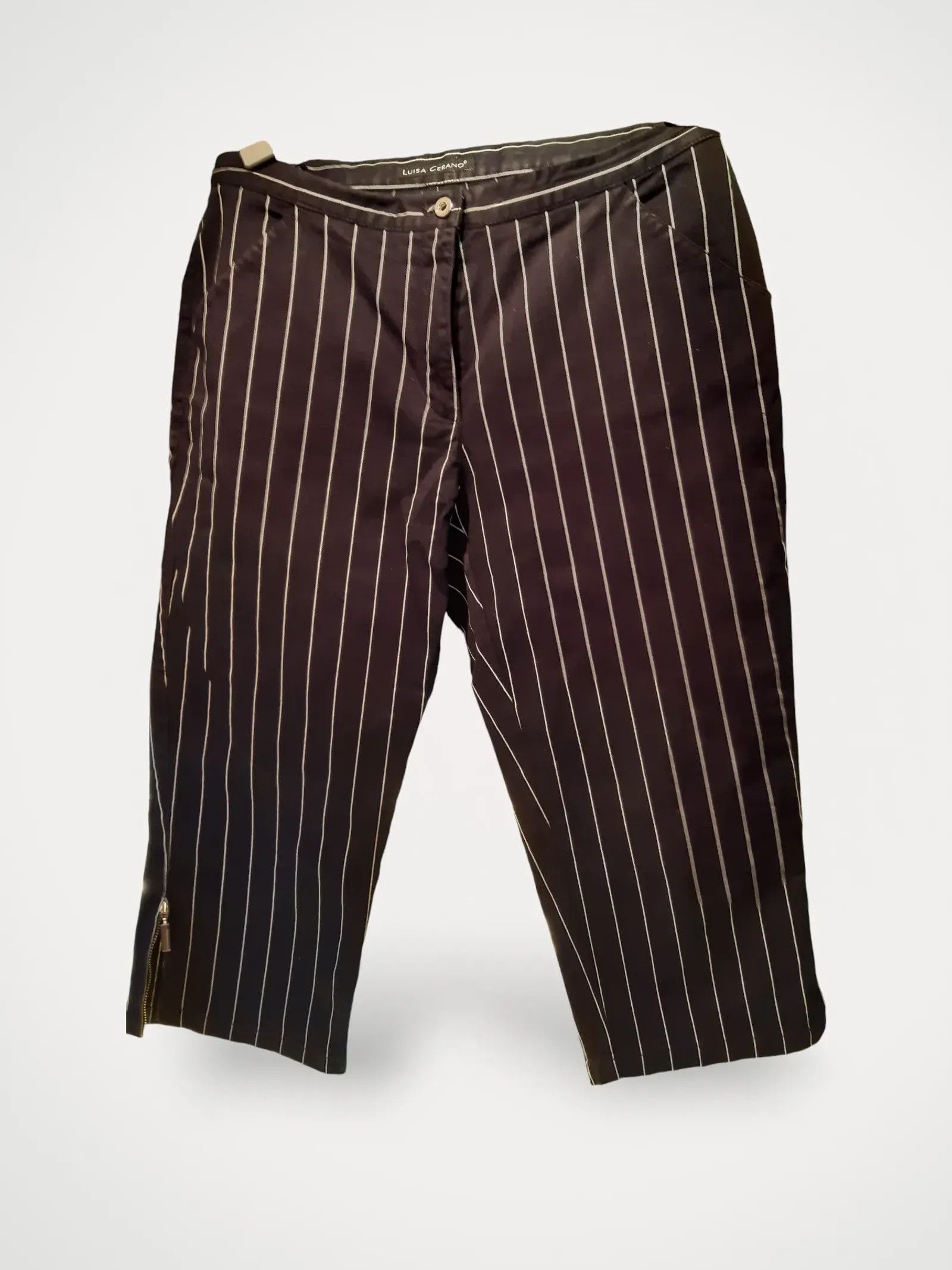 Luisa Cerano Luisa Cerano Korta byxor Pants Size 28" / US 6 / IT 42 - 1 Thumbnail