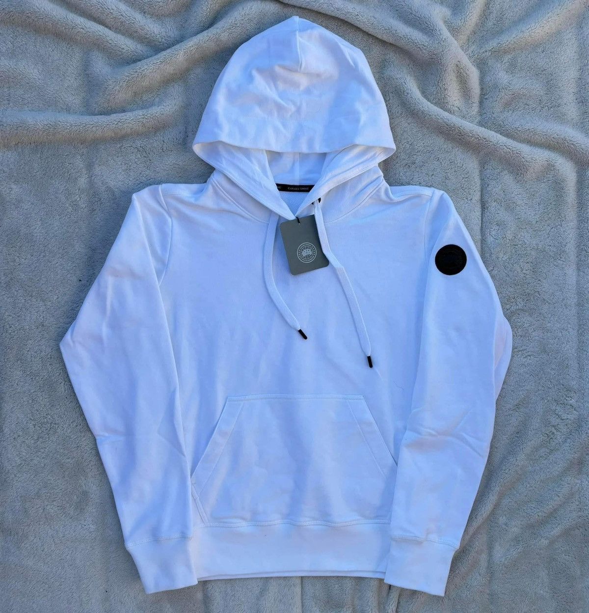 Canada Goose Canada Goose White / Black Badge Badge Hoodies Size L / US 10 / IT 46 - 1 Thumbnail