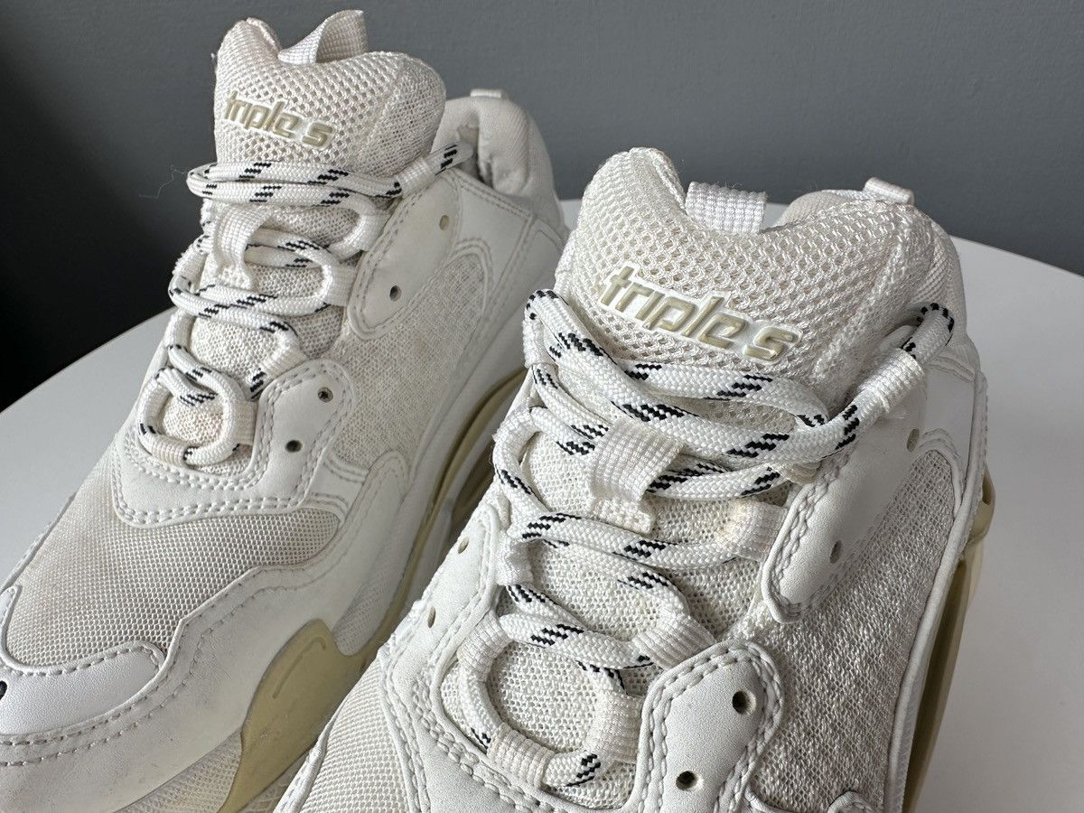 Balenciaga BALENCIAGA Triple S Women’s Sneakers White EU 40 Unisex Size US 10 / IT 40 - 7 Thumbnail