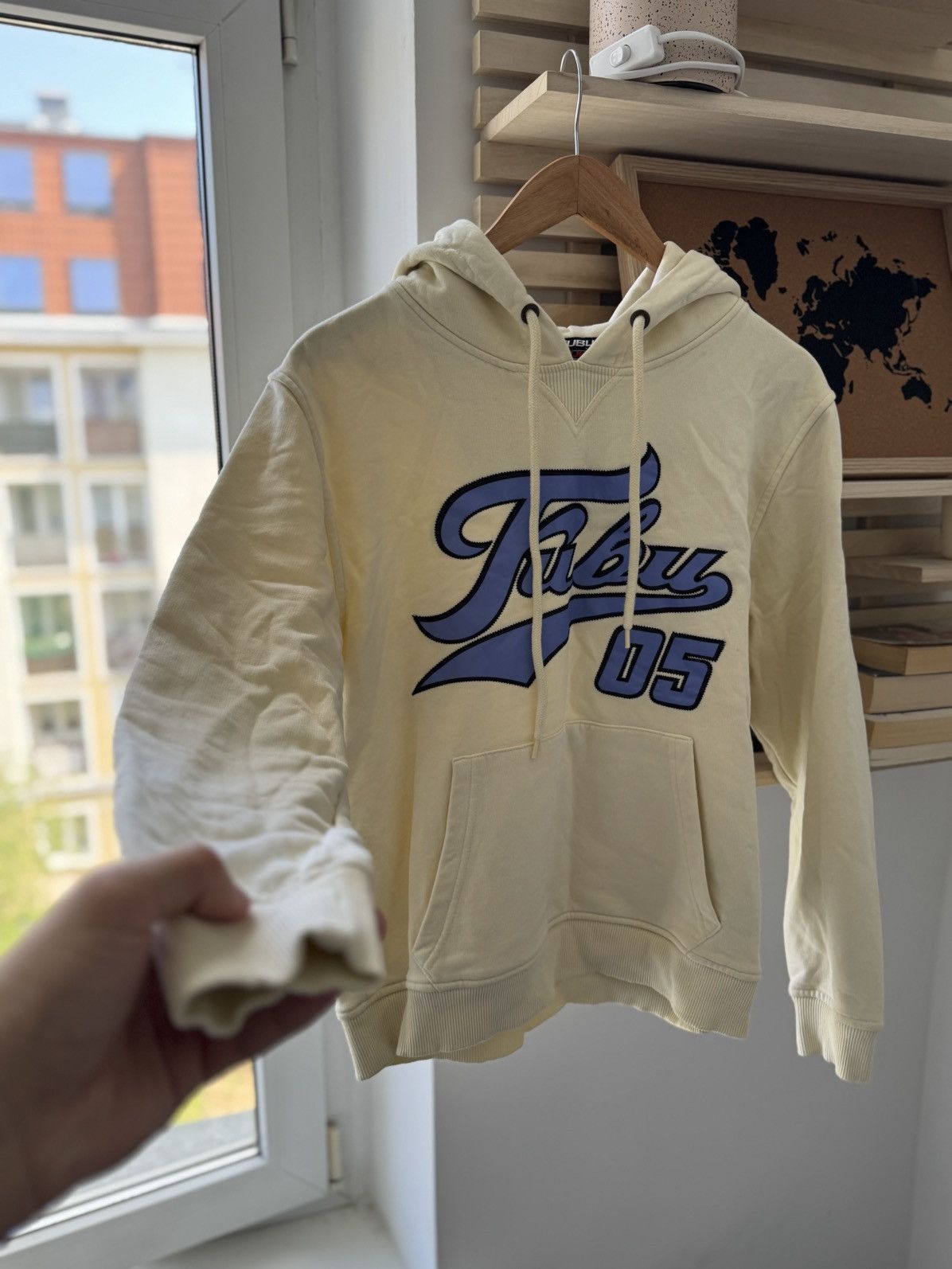 Fubu Fubu Hoodie 05 Big Logo Beige Vintage Size US S / EU 44-46 / 1 - 1 Thumbnail