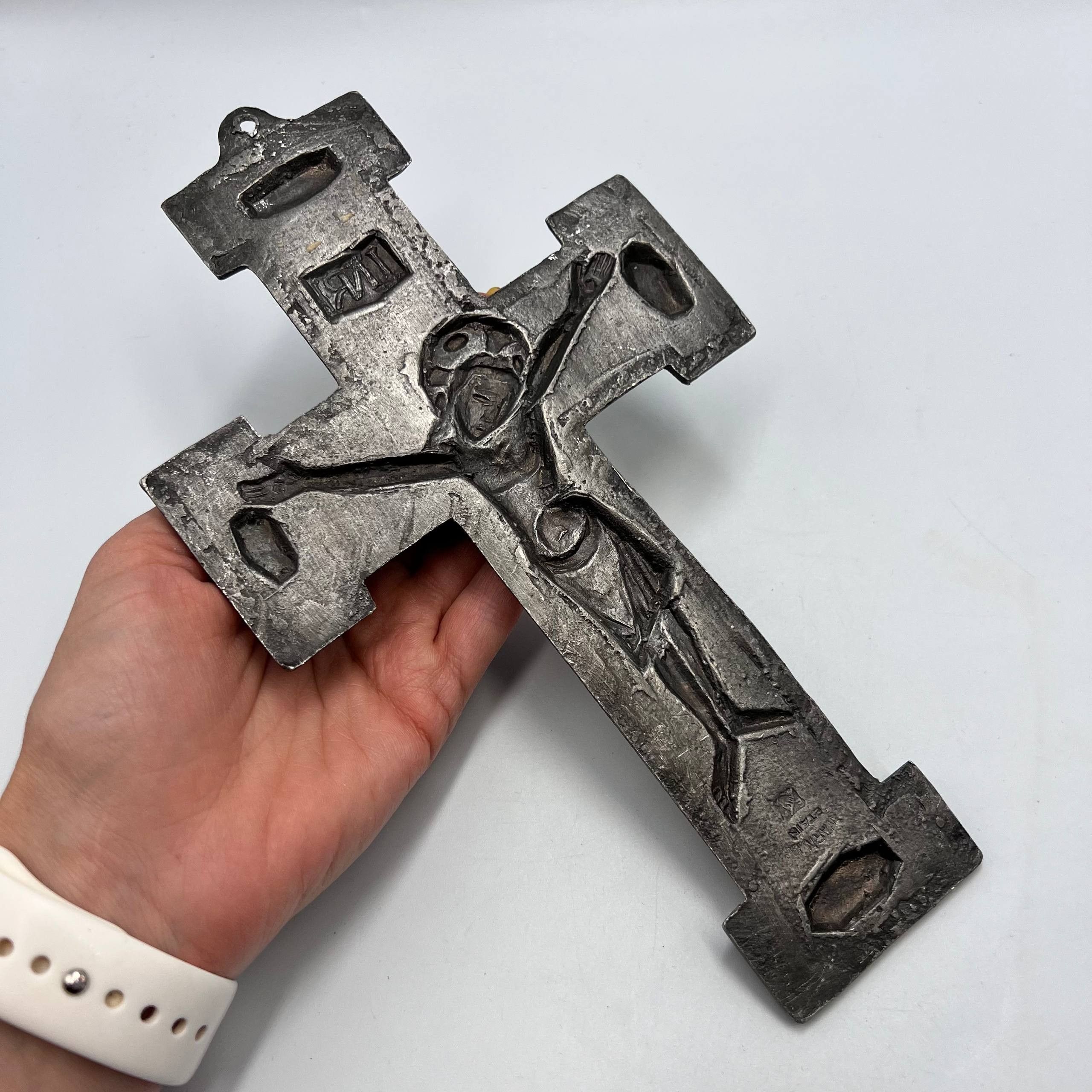 1970 Vintage Wall Cross Crucifix Christian Art Pewter