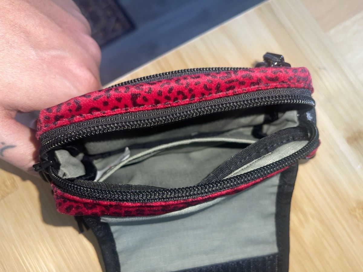 Supreme Supreme Red Leopard Pouch Bag Size ONE SIZE - 7 Thumbnail