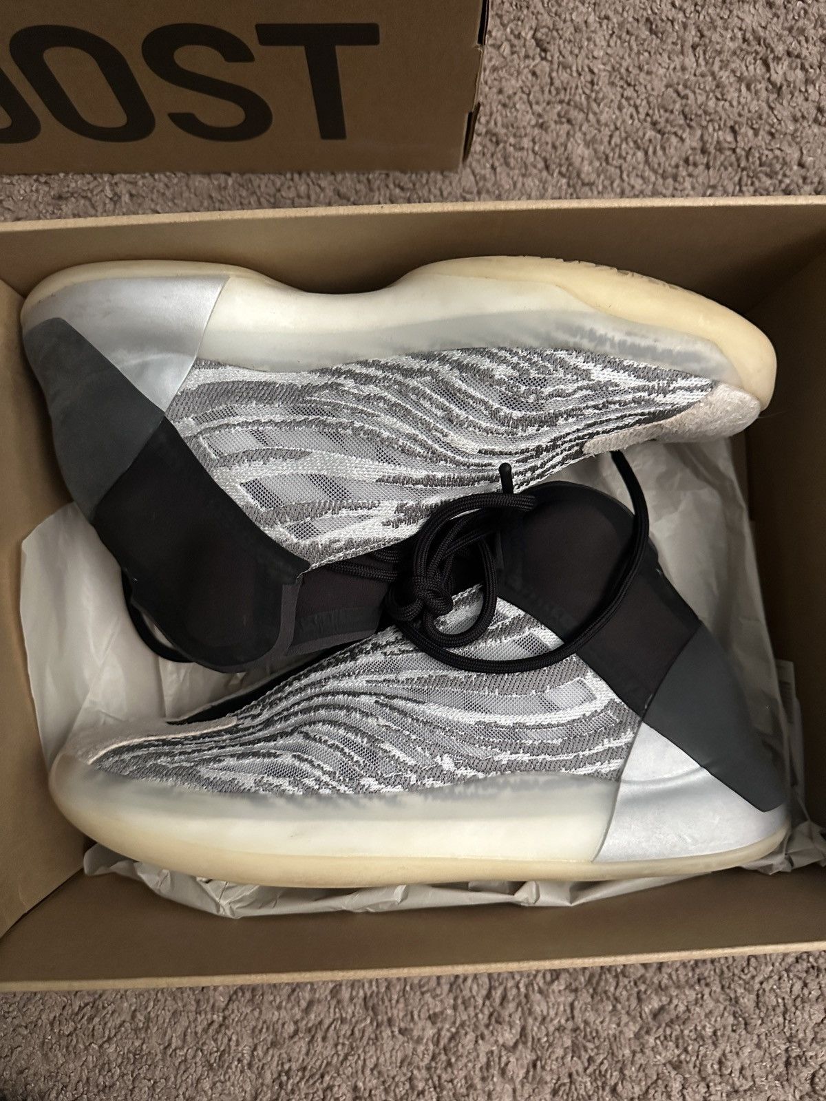Yeezy YEEZY QNTM Size US 9 / EU 42 - 2 Thumbnail