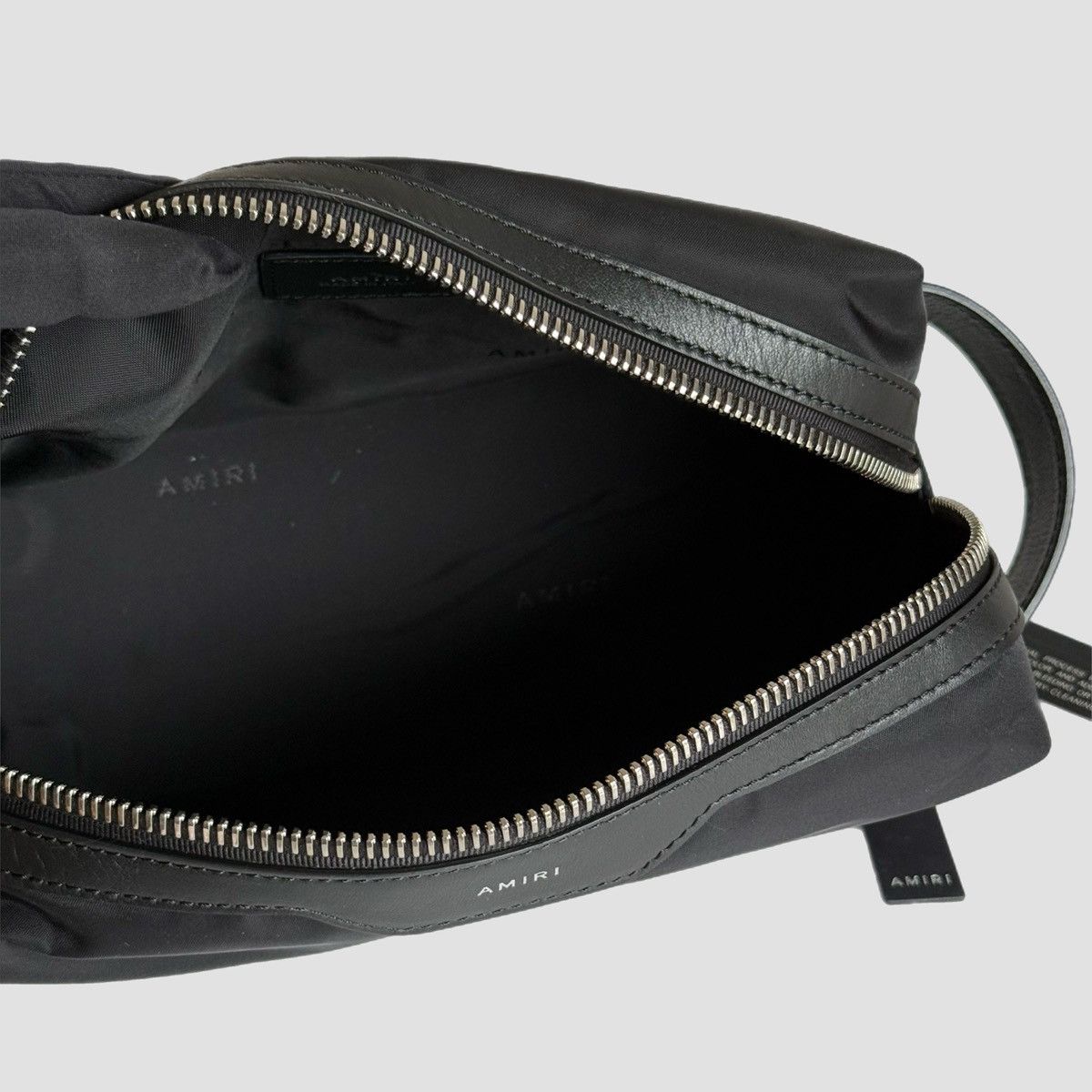Amiri Amiri Logo Nylon Toiletry Wash Bag Size ONE SIZE - 12 Thumbnail