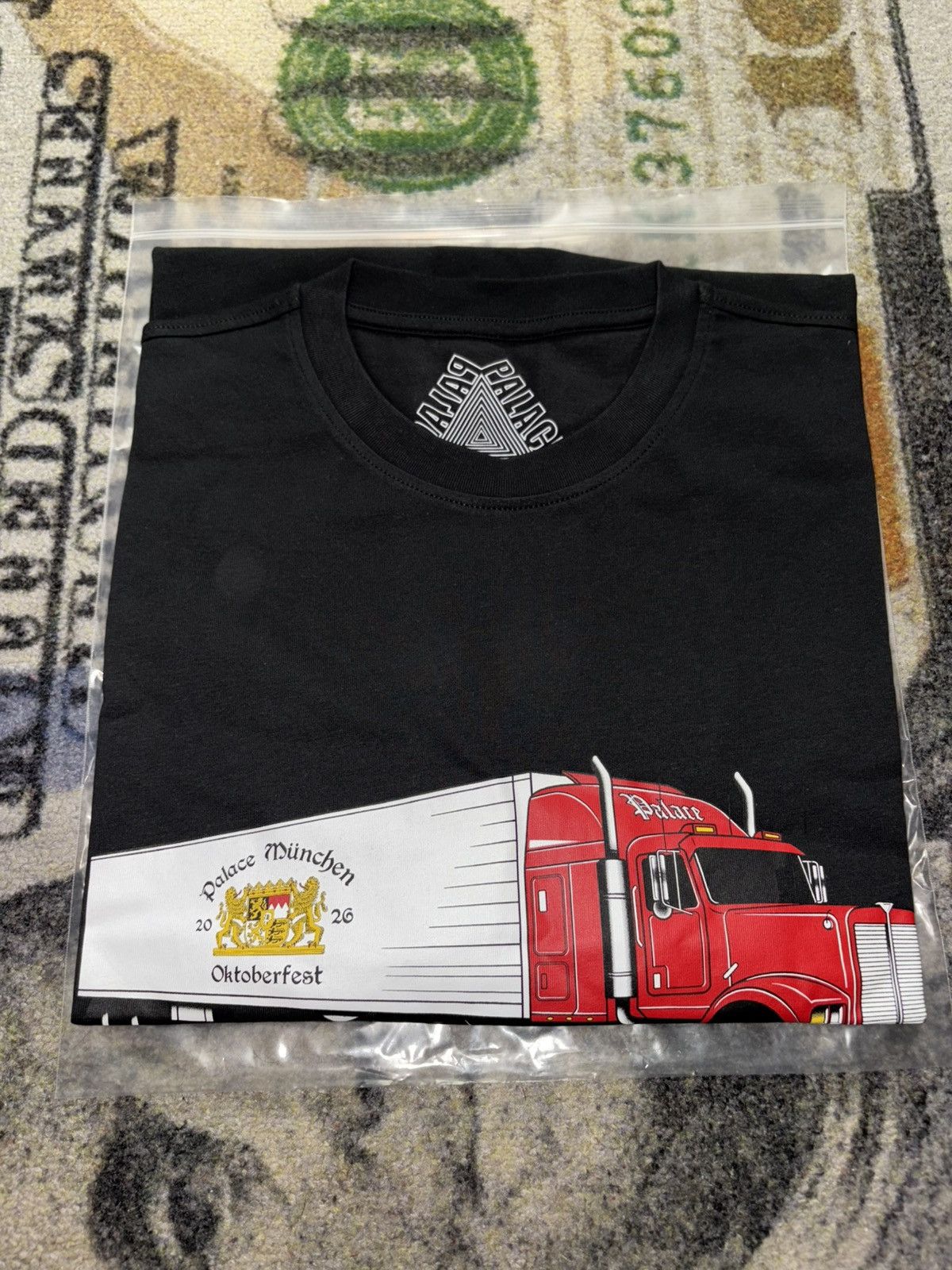 Palace Palace Truck Off T-Shirt Size US XL / EU 56 / 4 - 2 Thumbnail