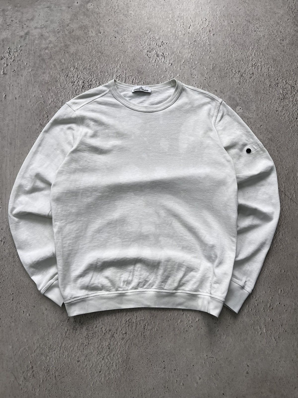 Stone Island WHITE GRADIENT WASHED STONE WHITE SWEATSHIRT STONE ISLAND Size US L / EU 52-54 / 3 - 1 Thumbnail