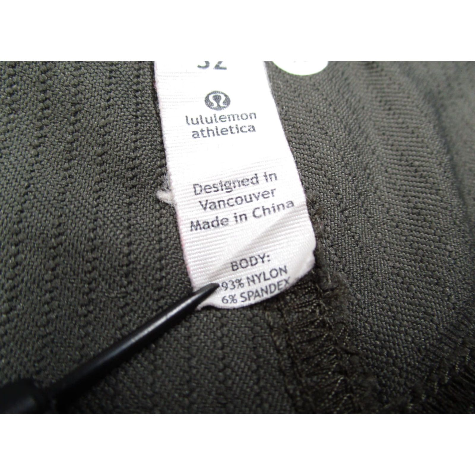 Lululemon Lululemon Athletica Pants Men 32 Gray Classic Chino Flat Front Casual Workwear 32x27 Mid Rise Nylon Blend Logo Stripe Shirt? Size US 32 / EU 48 - 4 Thumbnail
