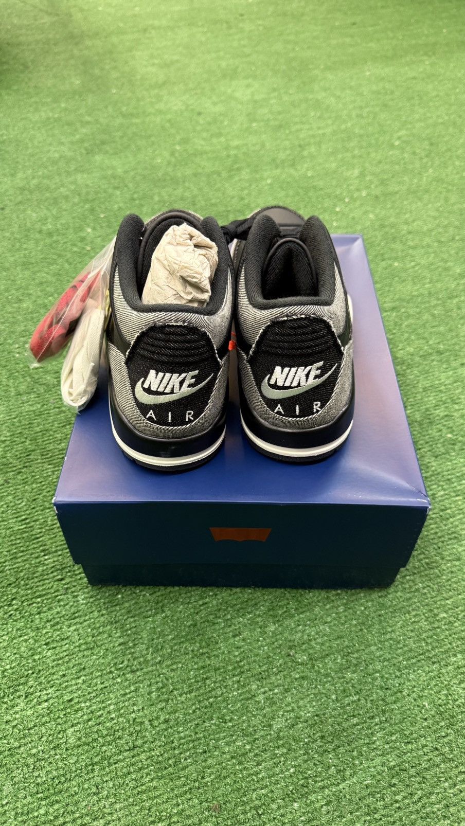 Jordan Brand Jordan retro 3 black levi Size US 10.5 / EU 43-44 - 5 Thumbnail