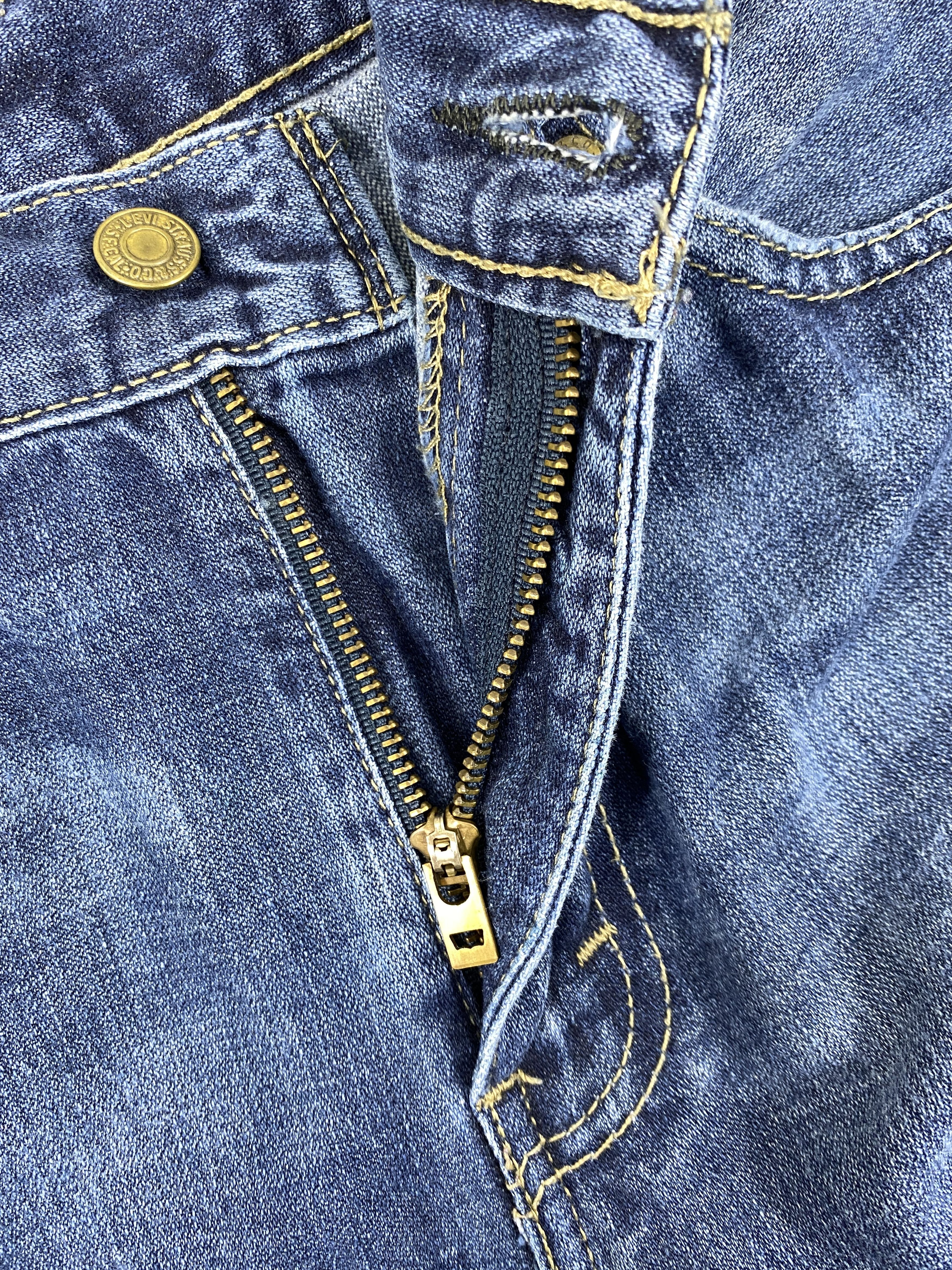 Japanese Brand Dark Blue Vintage Levi's 513 Distressed Denim 30x31.5 JN371 Size US 30 / EU 46 - 6 Thumbnail