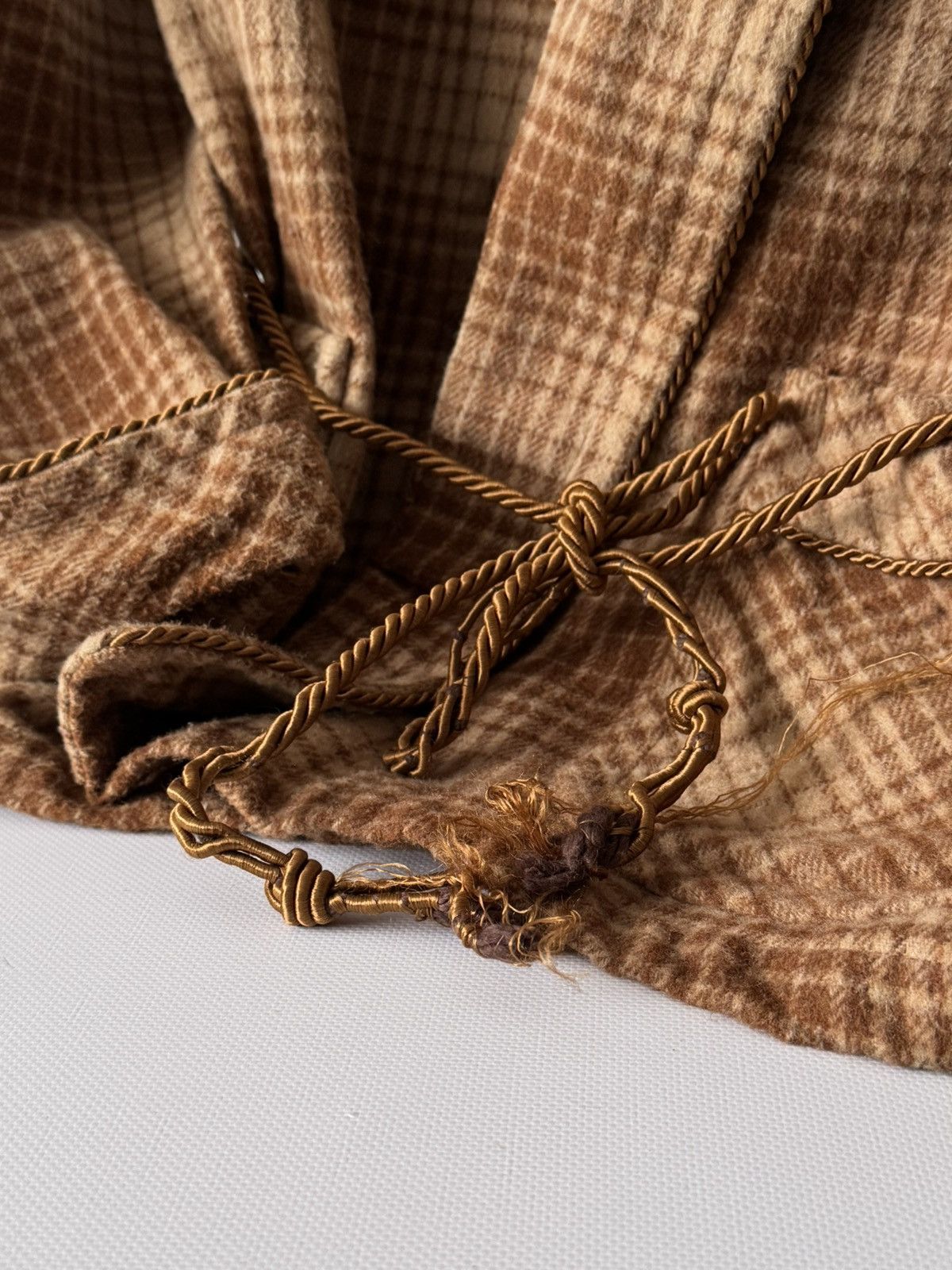 Vintage Vintage 1960s European Wool Checked Smoking Lounge Jacket Size US M / EU 48-50 / 2 - 4 Thumbnail