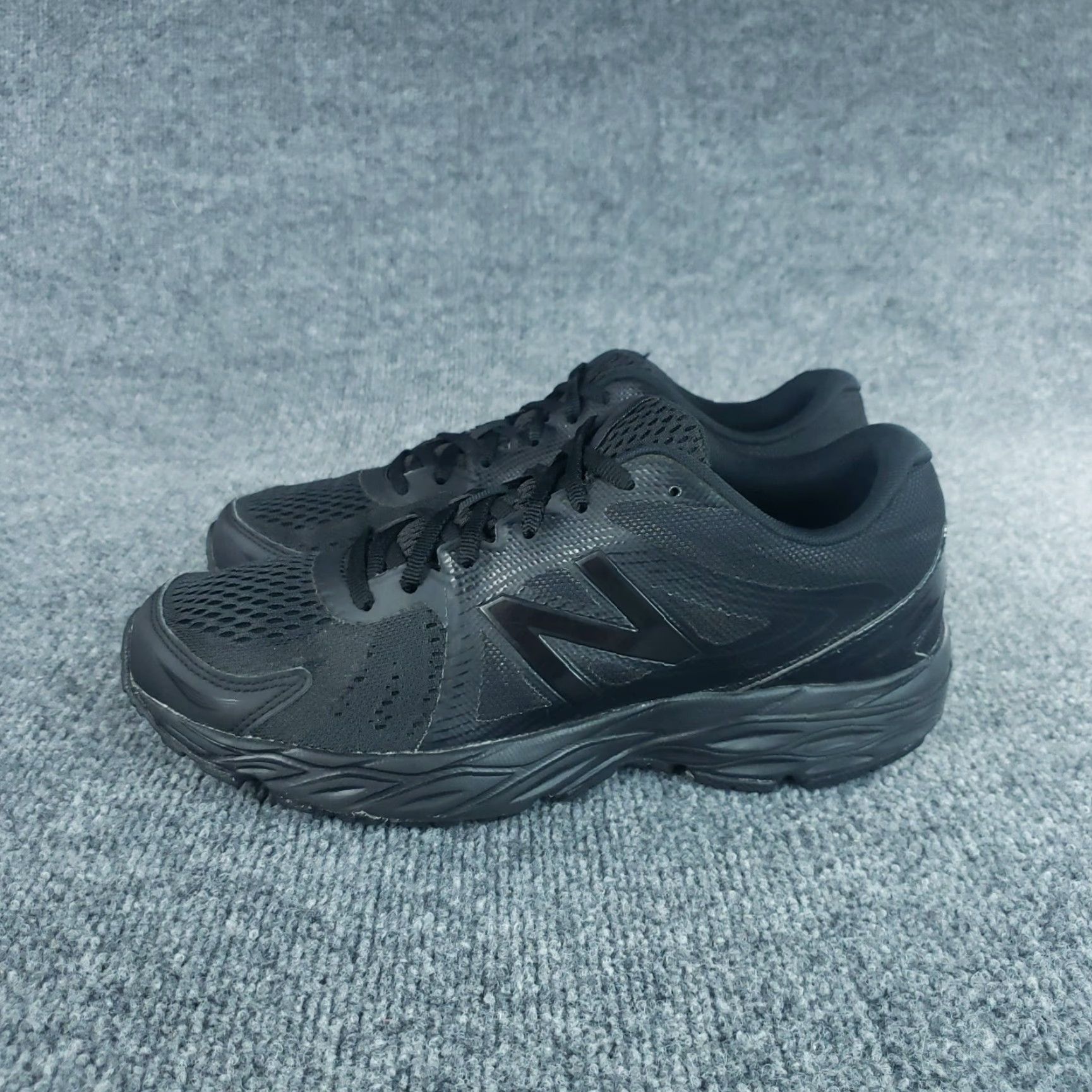 New Balance New Balance 680 V4 Womens Running Shoes Black 10.5 B Width Lace Up Athletic Sneakers Size US 8.5 / IT 38.5 - 4 Thumbnail