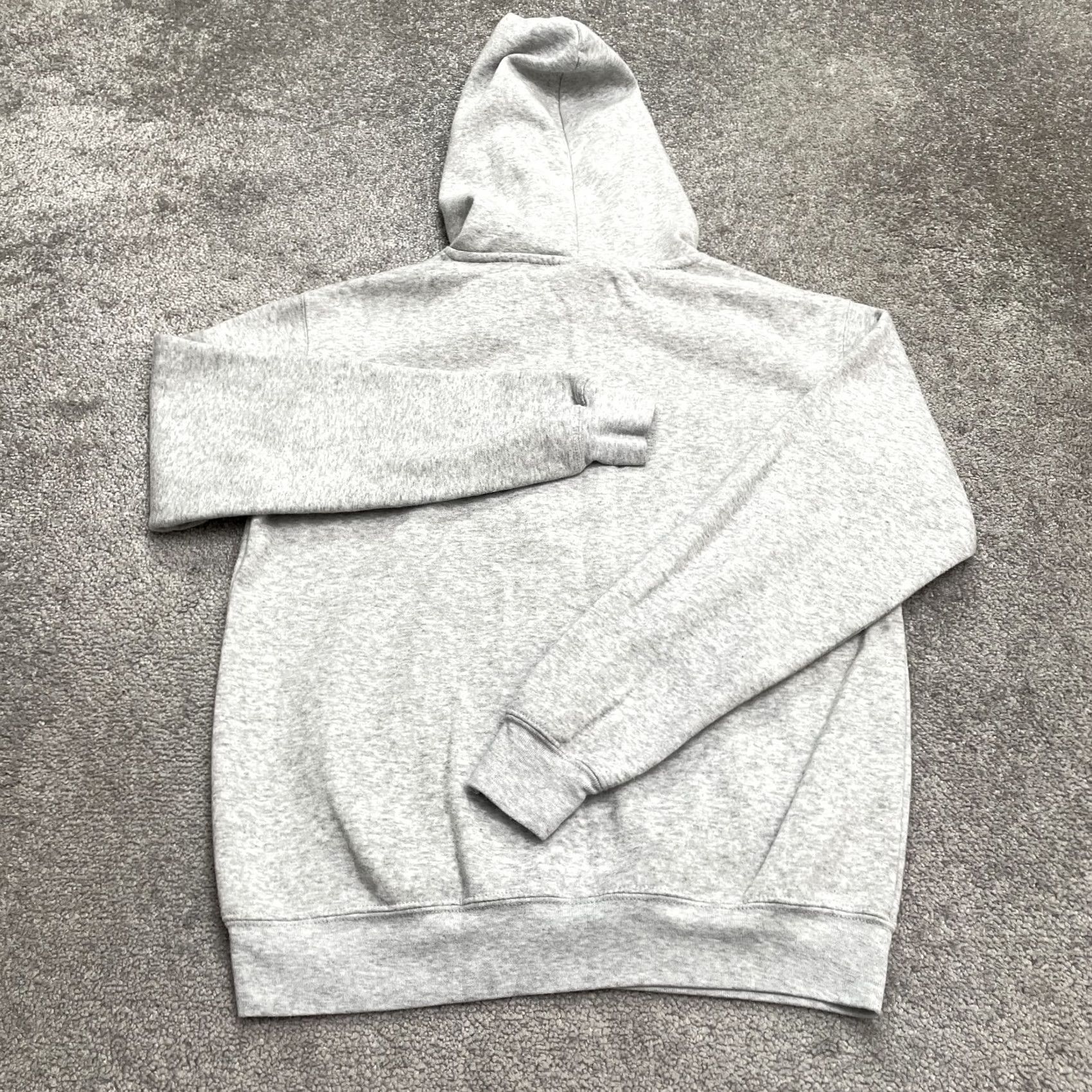 Disney Disney Minnie Mouse Womens Embroidered Hoodie Sweatshirt Small Gray Pullover Size S / US 4 / IT 40 - 2 Thumbnail