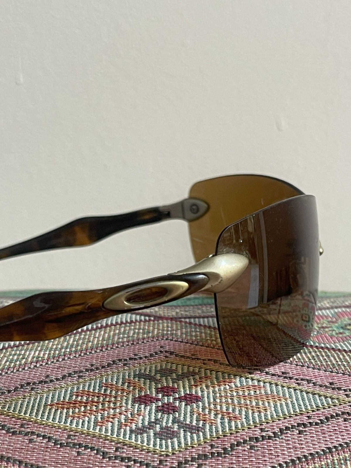 Oakley Vintage Oakley Dartboard Rimless Shield Sunglasses 2000 y2k Size ONE SIZE - 5 Thumbnail