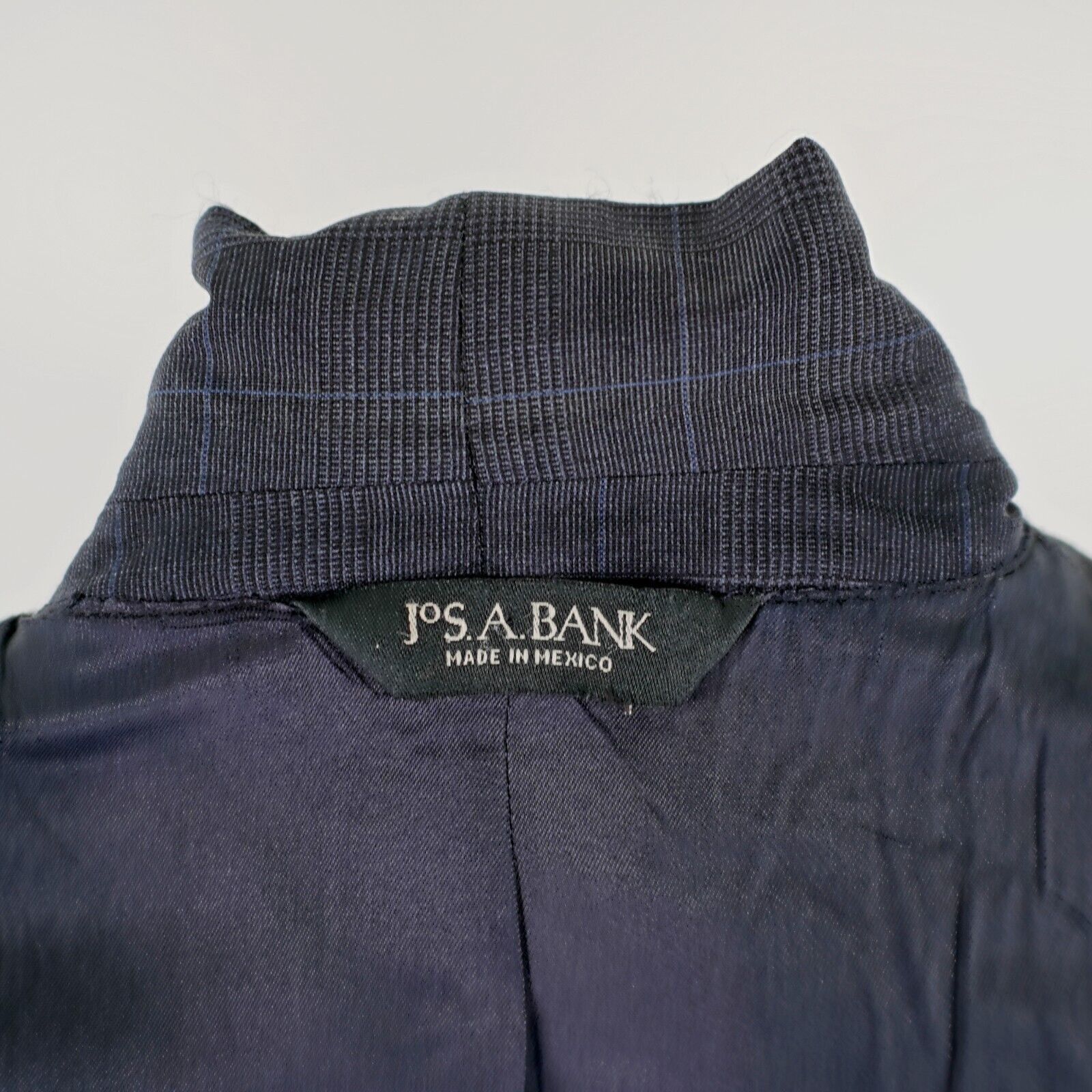 Jos. A. Bank Jos A Bank Wool Gray Glen Plaid W/ Blue Windowpane 2 Button Size 38R - 13 Thumbnail
