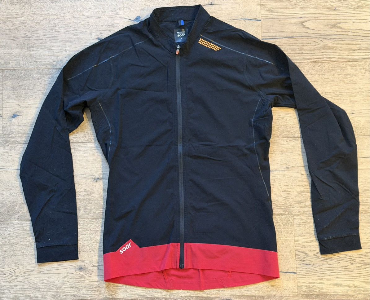 SOAR Running SOAR Running x MR PORTER X-Line Tempo Top Small Rare Collab Size US S / EU 44-46 / 1 - 1 Thumbnail