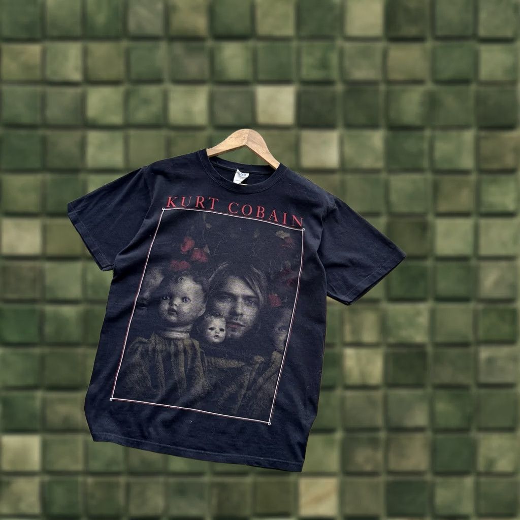 Vintage VINTAGE Kurt Cobain Nirvana T Shirt Black Size M Men Size US M / EU 48-50 / 2 - 1 Thumbnail