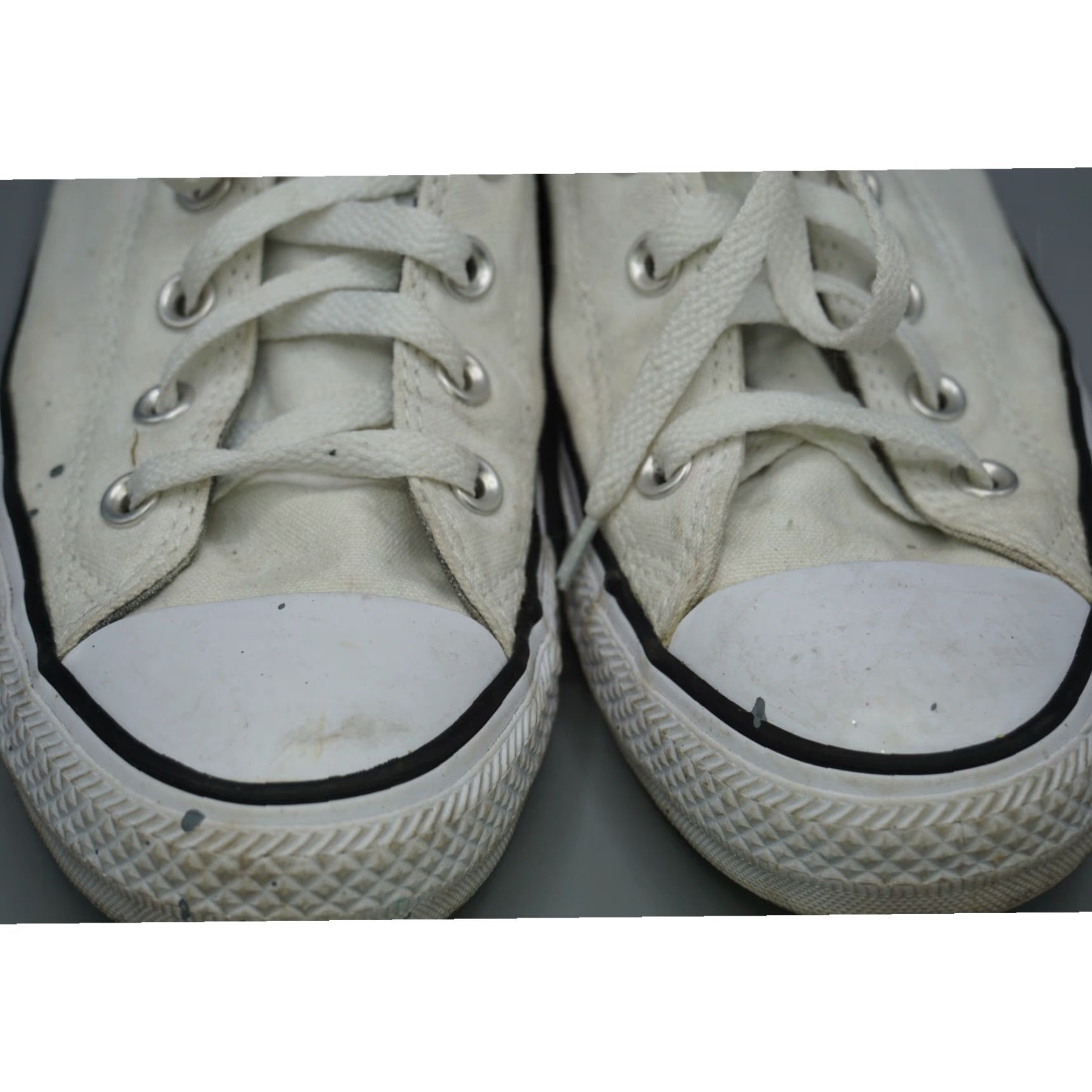 Converse Converse Chuck Taylor All Star Madison Low Top White Women's 10 Used Size L / US 10 / IT 46 - 2 Thumbnail