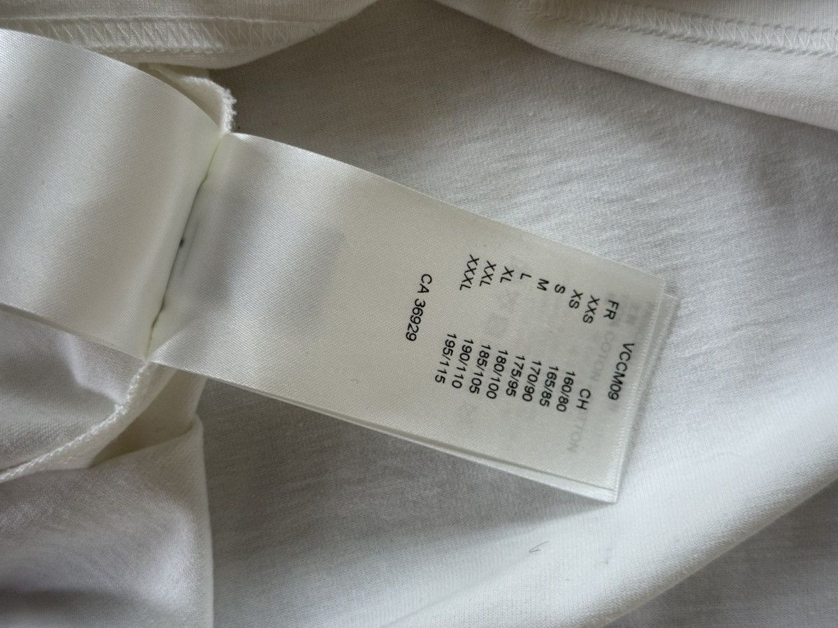 Louis Vuitton Louis Vuitton Signature Logo T Shirt Size US M / EU 48-50 / 2 - 8 Thumbnail