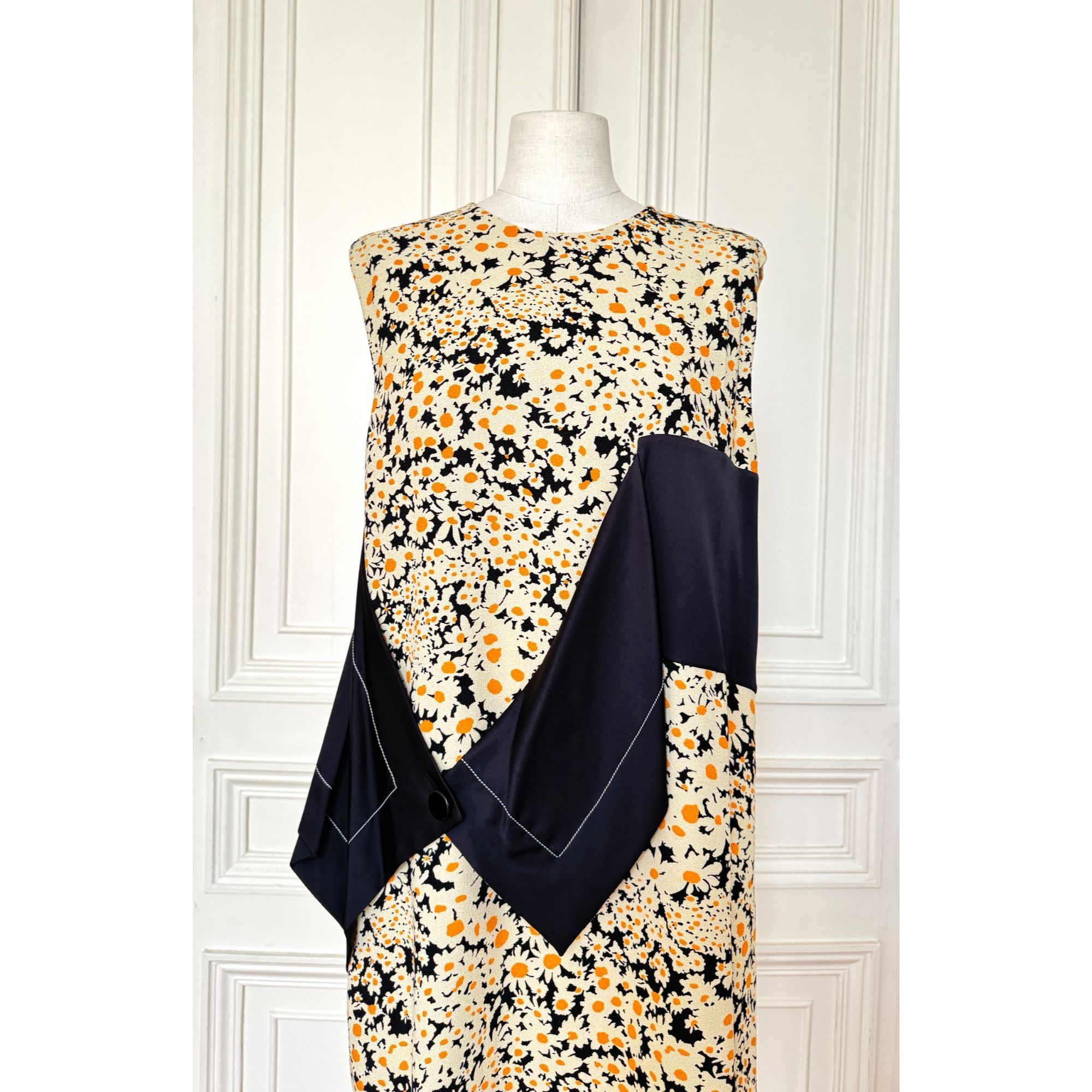 Celine Celine by Phoebe Philo SS 2015 Floral Viscose Dress Size 40 Size M / US 6-8 / IT 42-44 - 3 Thumbnail