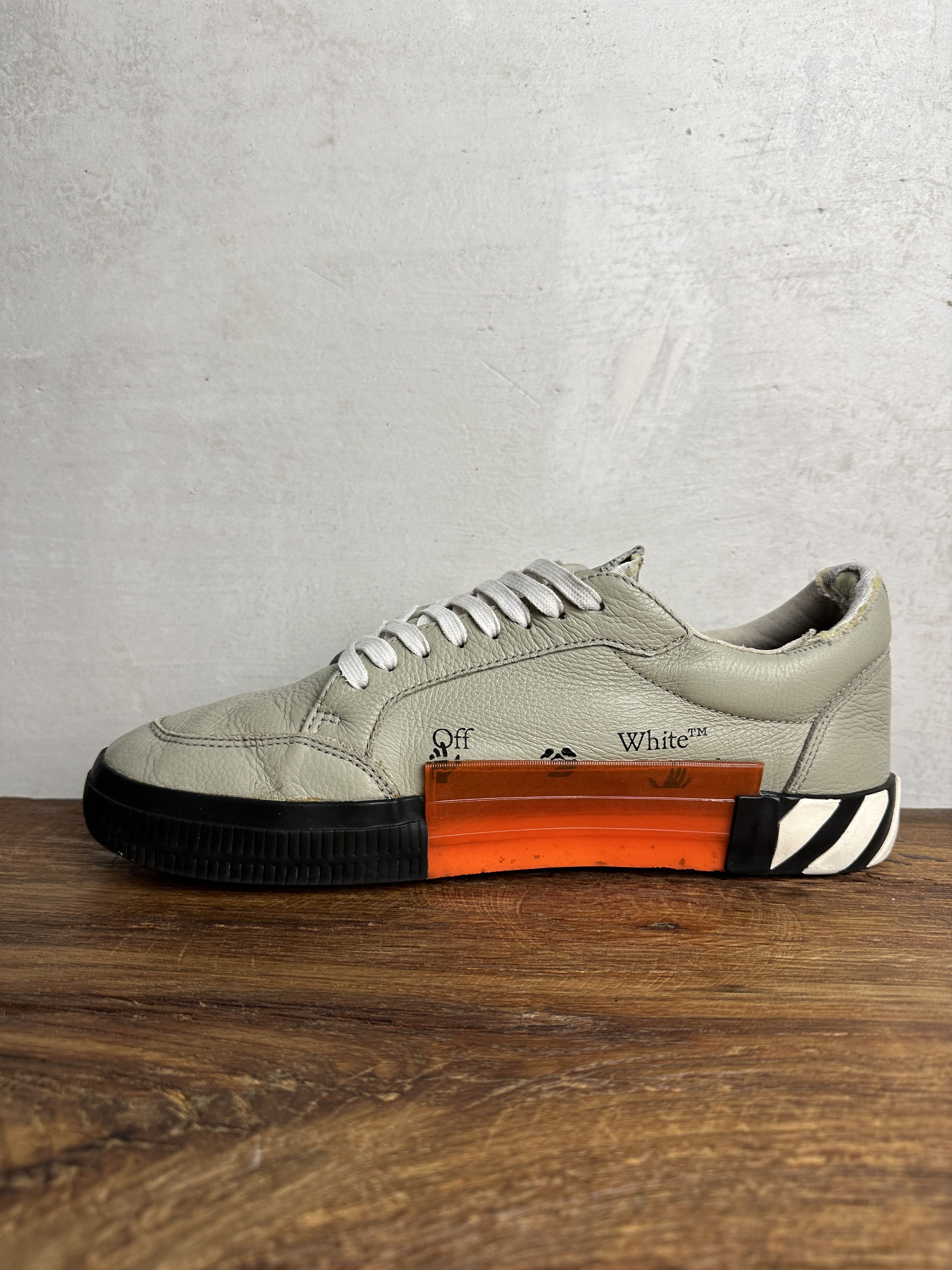 Off-White Off White Vulcanized Leather Low Top Grey Sneakers Size US 10 / EU 43 - 3 Thumbnail
