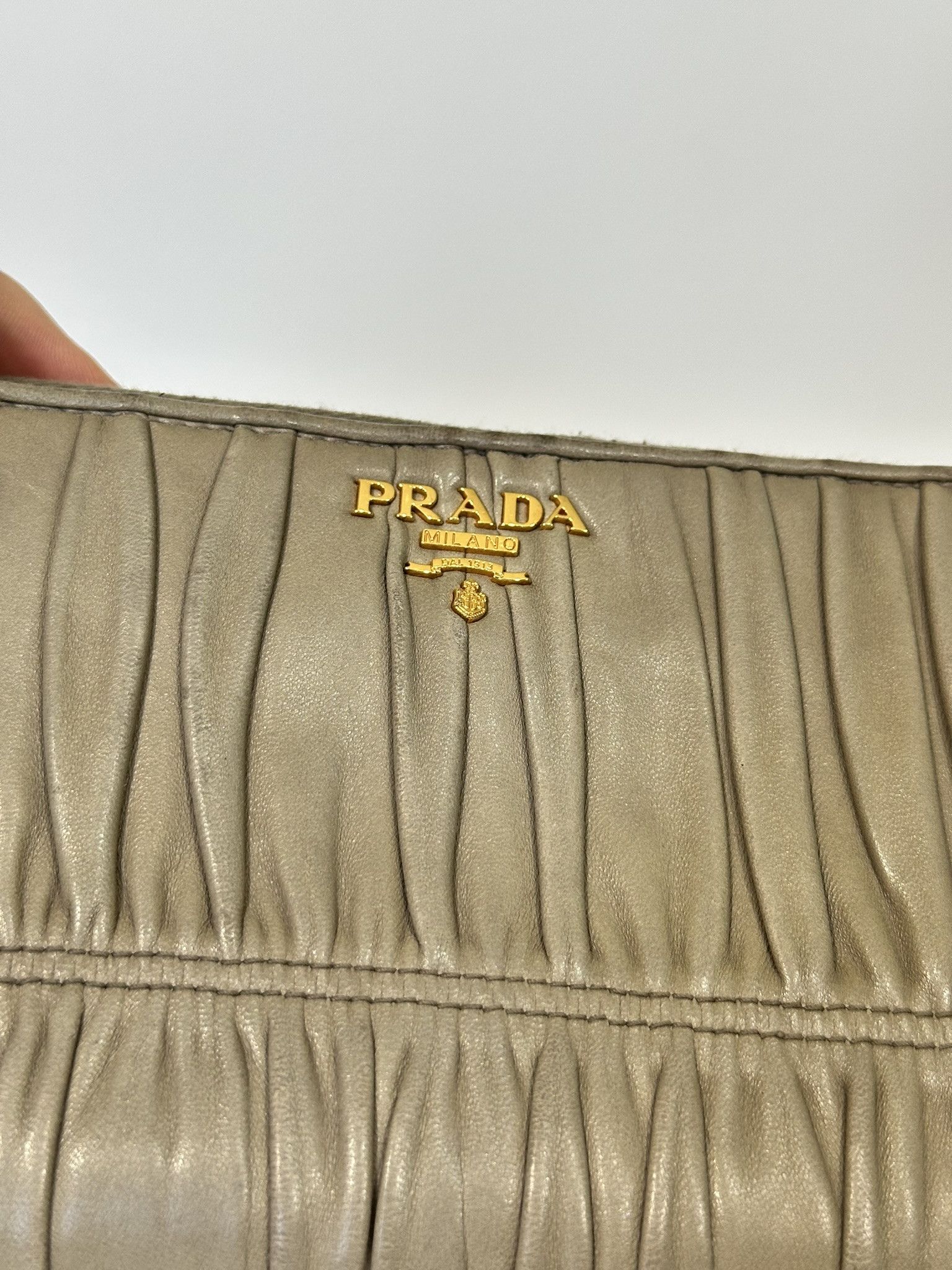 Prada Prada Long Wallet Nappa Gaufre Beige Leather Vintage Size ONE SIZE - 3 Thumbnail