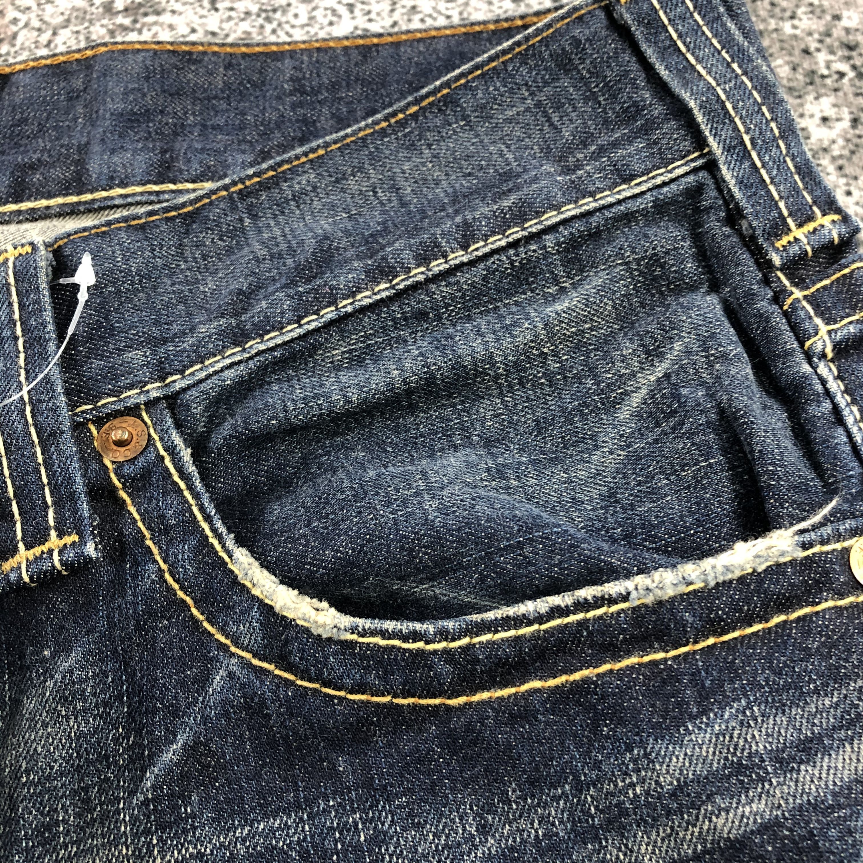 Levi's Vintage Levis 708 Cargo Jeans Multi Pocket Denim KJ827 Size US 32 / EU 48 - 10 Thumbnail