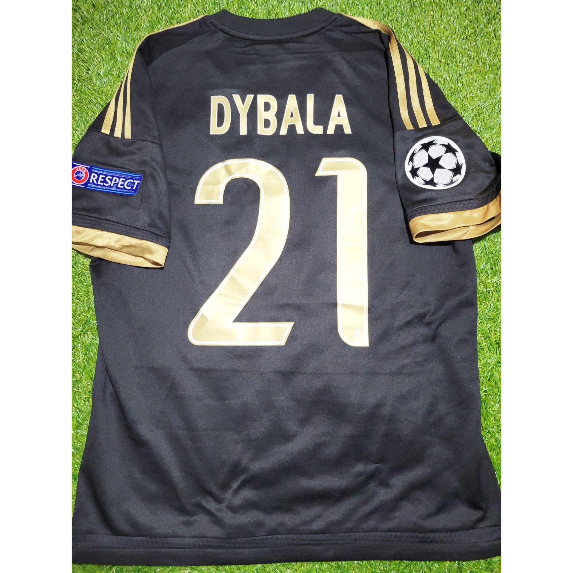 Adidas × Vintage Juventus 2015-16 Third Kit Jersey Medium