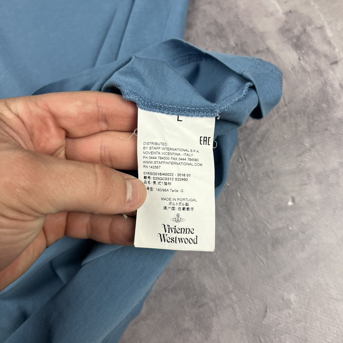 Vivienne Westwood Rare! Vivienne Westwood Luxury Tee Ord Logo Size US L / EU 52-54 / 3 - 11 Thumbnail