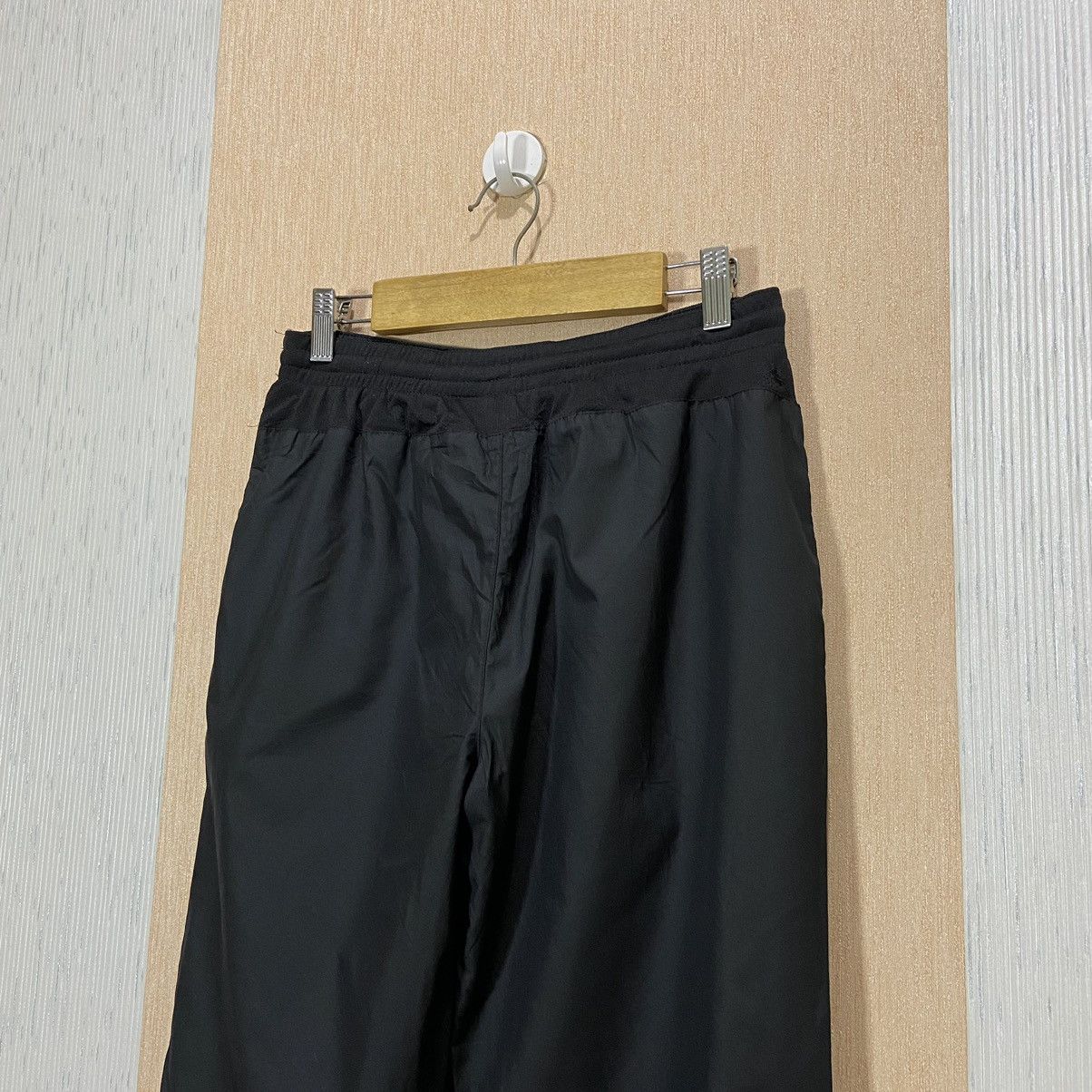 Nike Y2K Nike Arsenal Track Pants Size US 29 - 4 Thumbnail