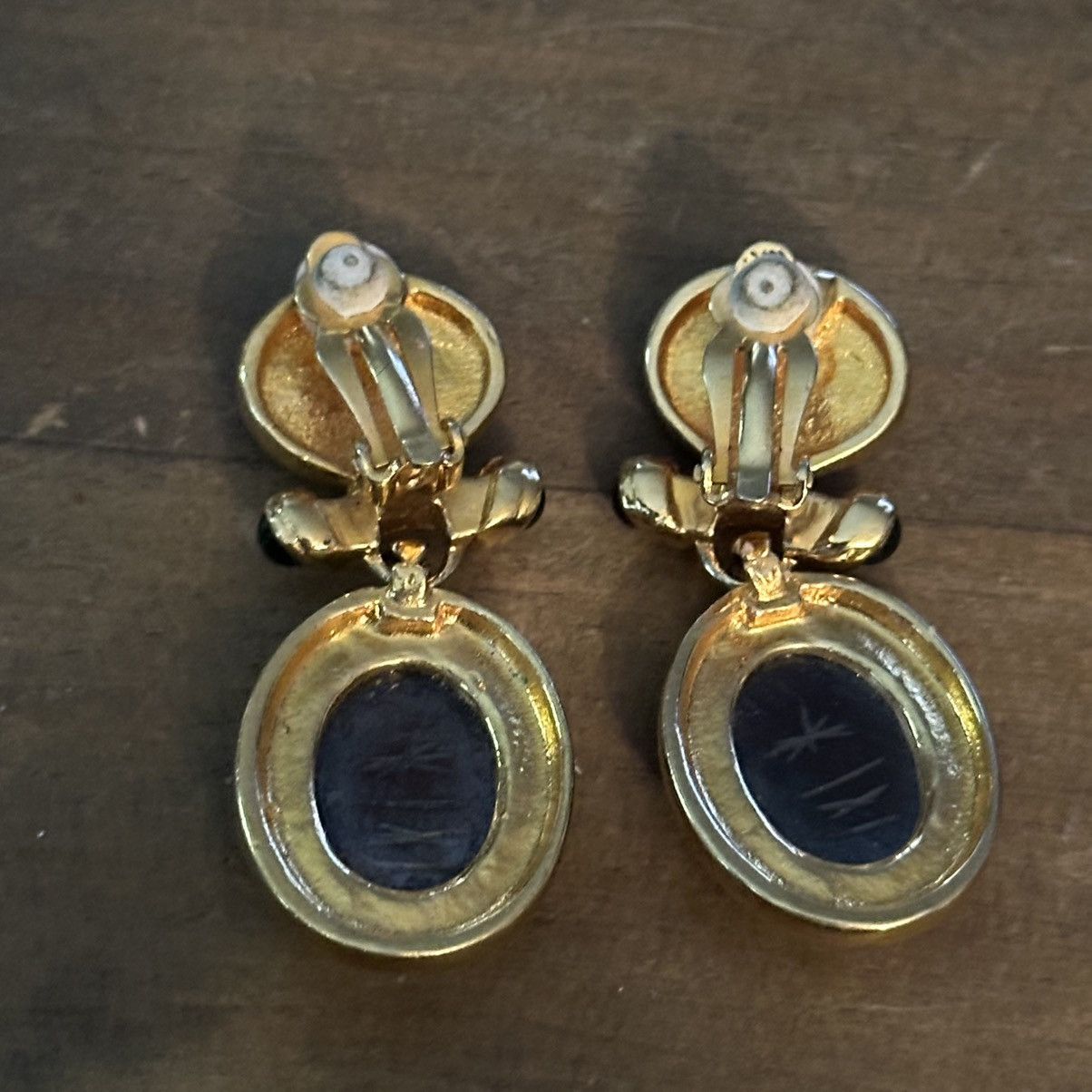 Givenchy Givenchy gold tone Lapis Carnelian scarab dangle earrings Size ONE SIZE - 5 Thumbnail