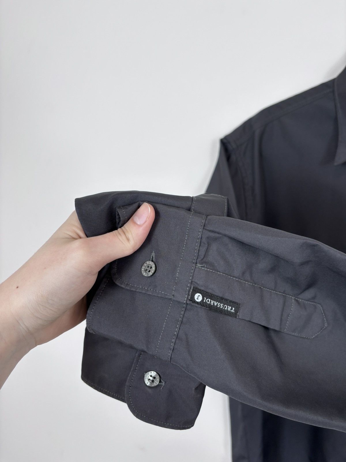Trussardi Vintage Trussardi Jeans Men’s Navy Grey Long Sleeve Shirt Size US L / EU 52-54 / 3 - 7 Thumbnail