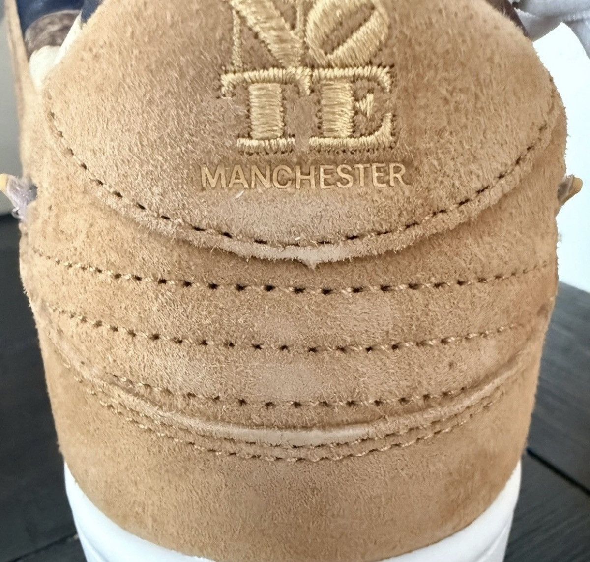 Nike Nike sb dunk low Note Manchester brew and biscuits Size US 11.5 / EU 44-45 - 5 Thumbnail