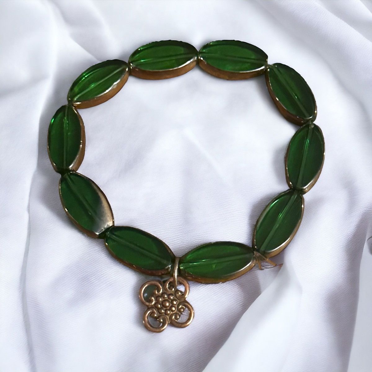 Other Green bezeled glass bead Celtic charm stretch bracelet Size ONE SIZE - 1 Thumbnail