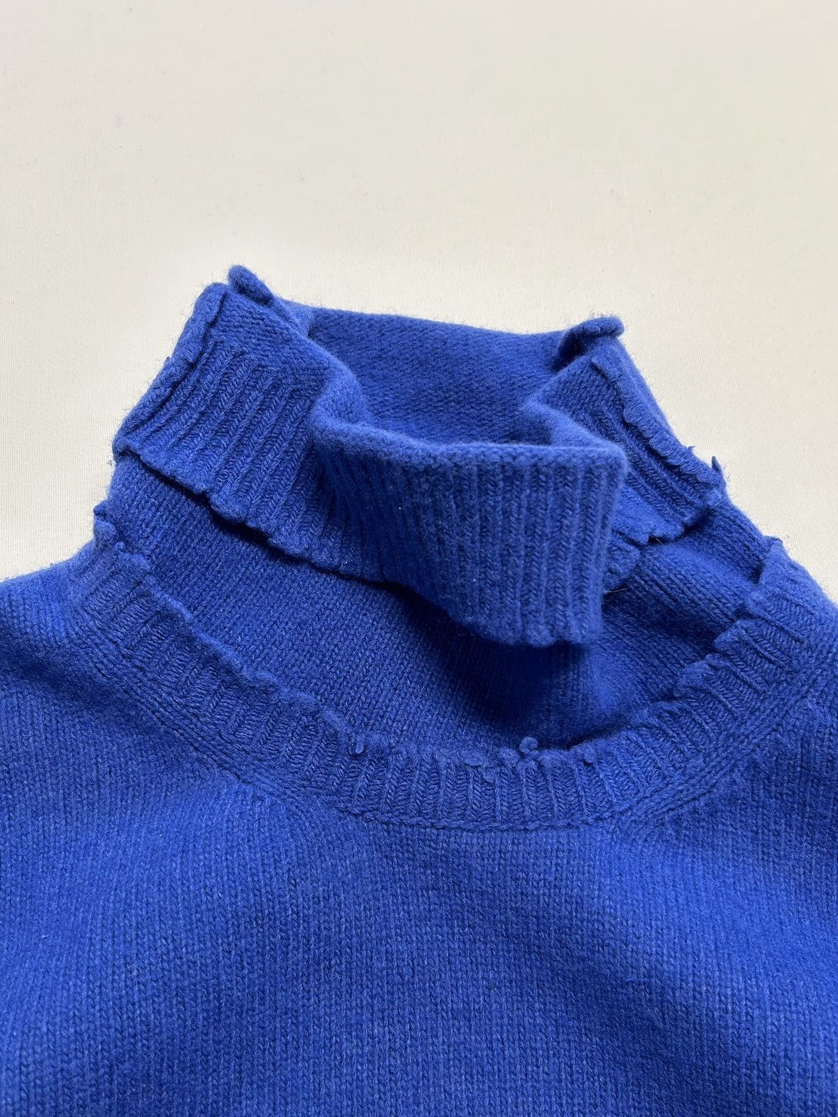Vetements FW2021 distressed turtleneck knit blue Size US XS / EU 42 / 0 - 5 Thumbnail