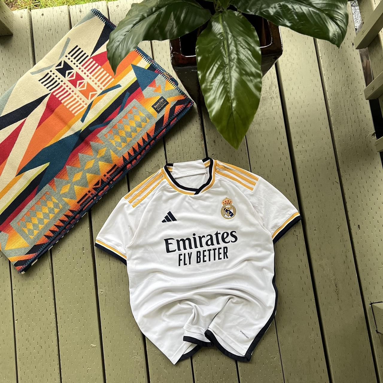 Adidas Modric Real Madrid Jersey Home Football jersey Adidas Size US M / EU 48-50 / 2 - 4 Thumbnail