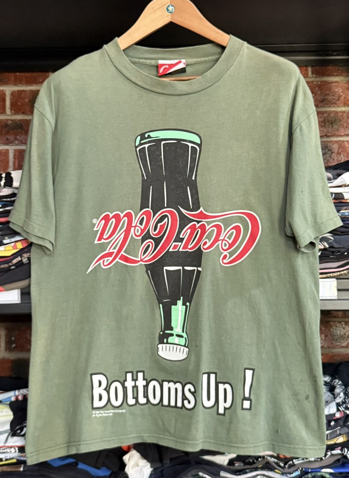 Coca Cola Thrashed Vintage 90s Coca Cola Bottoms Up Sun Faded Tee Size US L / EU 52-54 / 3 - 1 Thumbnail
