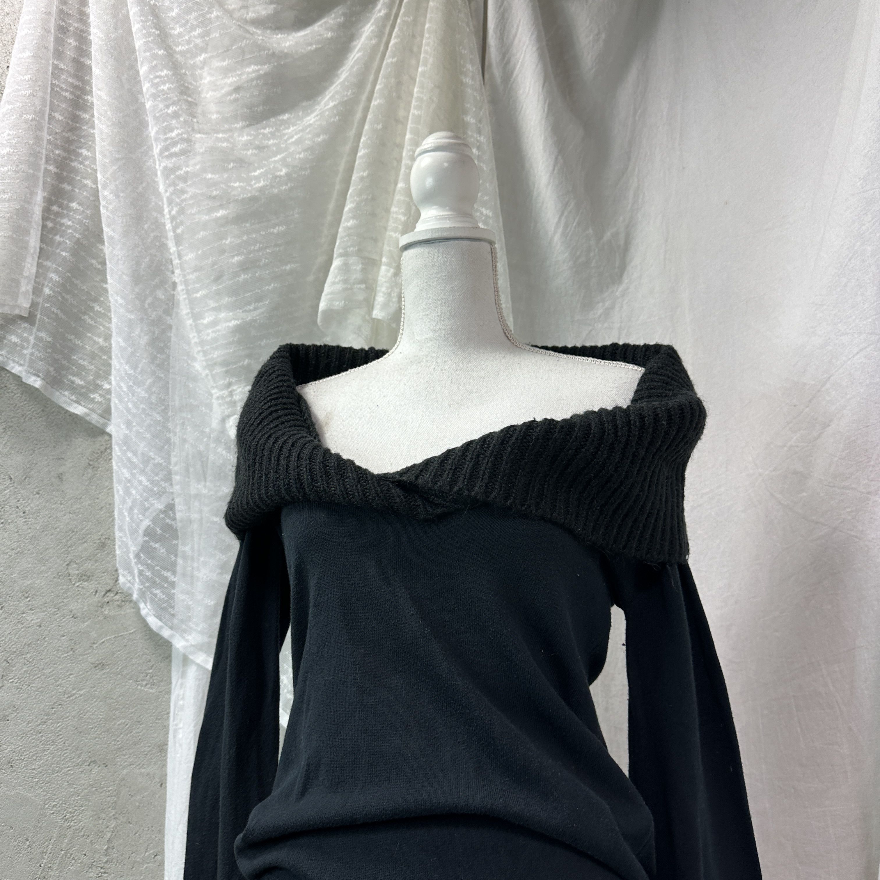 Vintage Vintage Avant Garde Grunge Off Shoulder Sweater Y2K Size M / US 6-8 / IT 42-44 - 2 Thumbnail