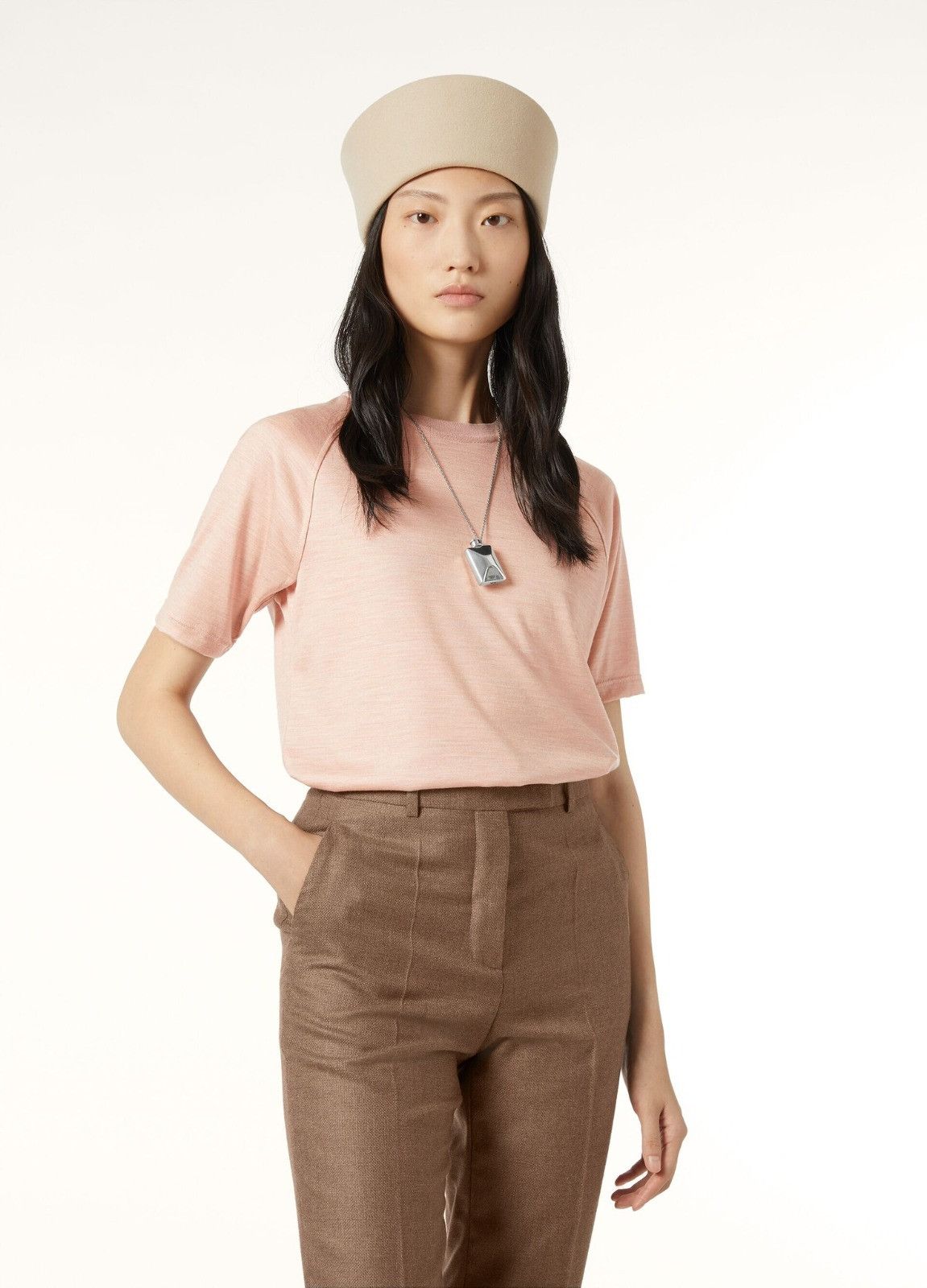 Loro Piana o1srvl11e0526 FAN6590 Tadami T-Shirt in Light Pink Size S / US 4 / IT 40 - 4 Thumbnail