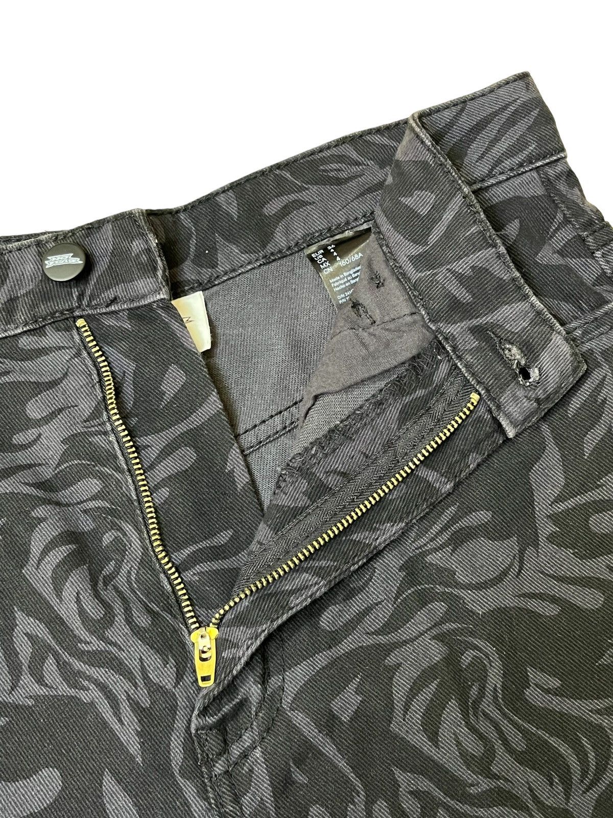 No Fear SKATEGANG NO FEAR x H&M FULLPRINT LOGO BAGGY PANT Size US 29 - 10 Thumbnail