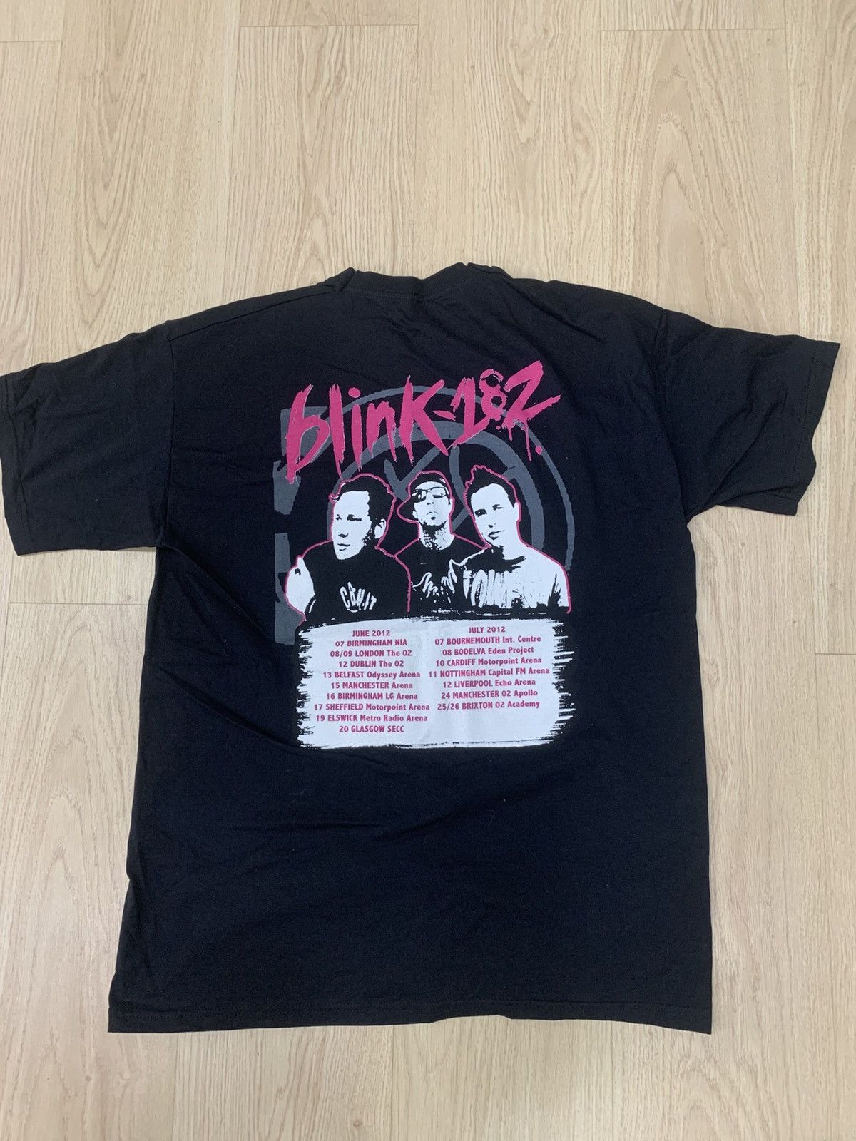 Band Tees Vtg y2k BLINK 182 TOUR BAND SHIRT GREEN DAY DEFTONES KORN Size US L / EU 52-54 / 3 - 2 Thumbnail